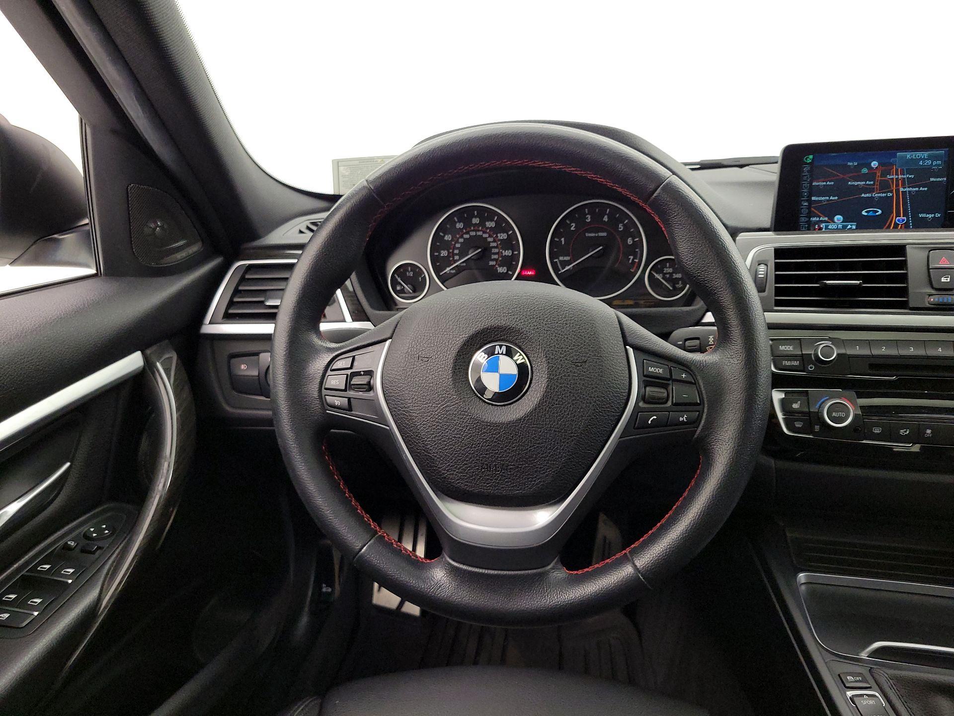 Thumbnail: 2016 BMW 3 Series - 10