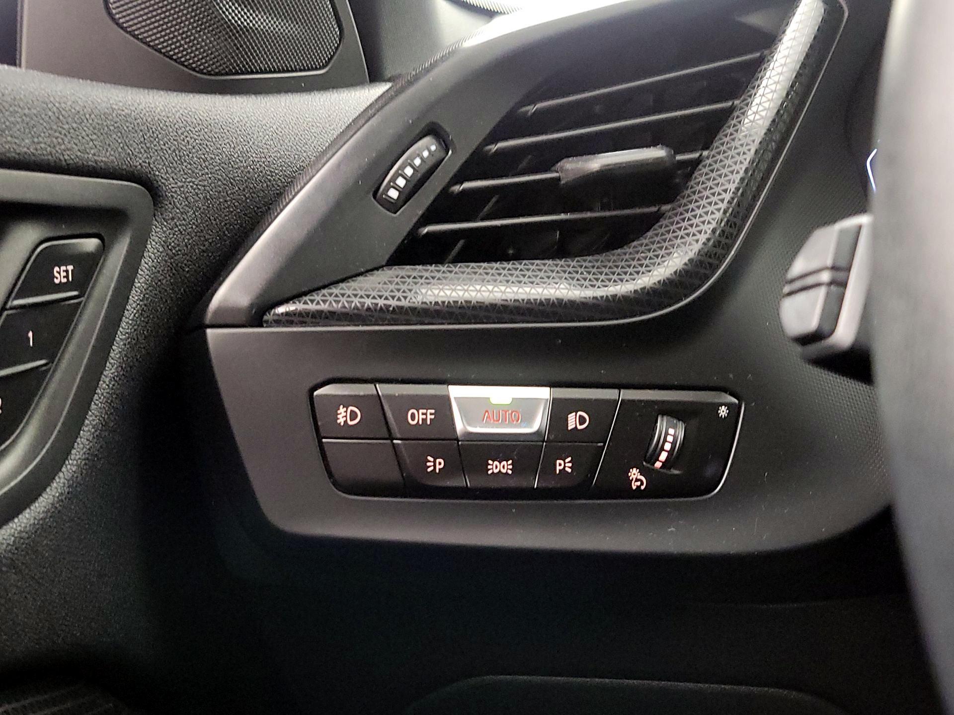 Thumbnail: 2021 BMW 2 Series - 13