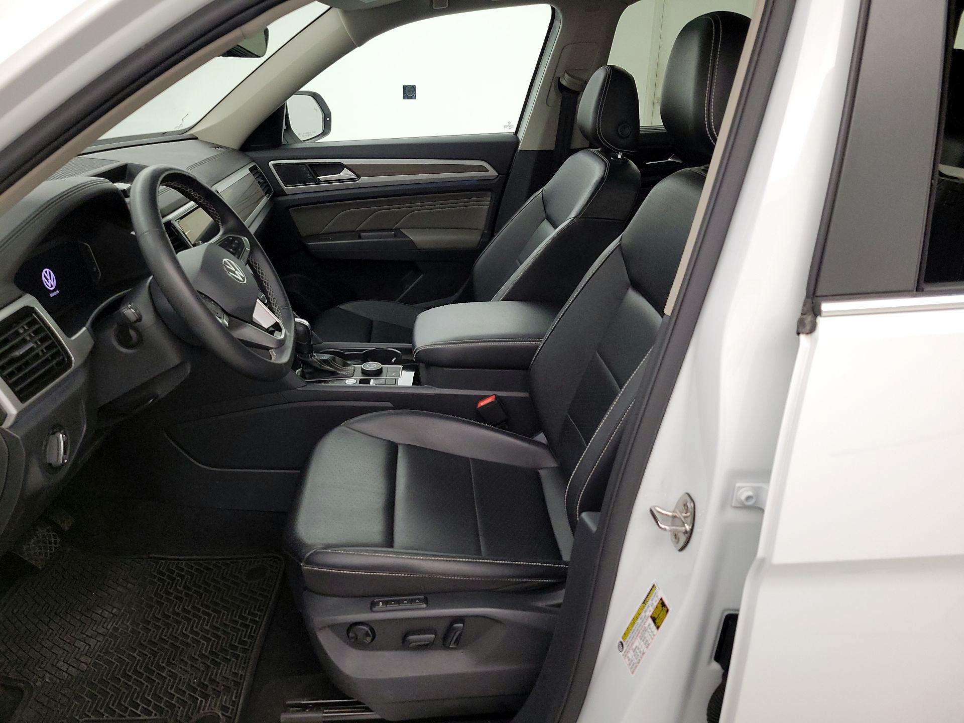 Thumbnail: 2022 Volkswagen Atlas - 11