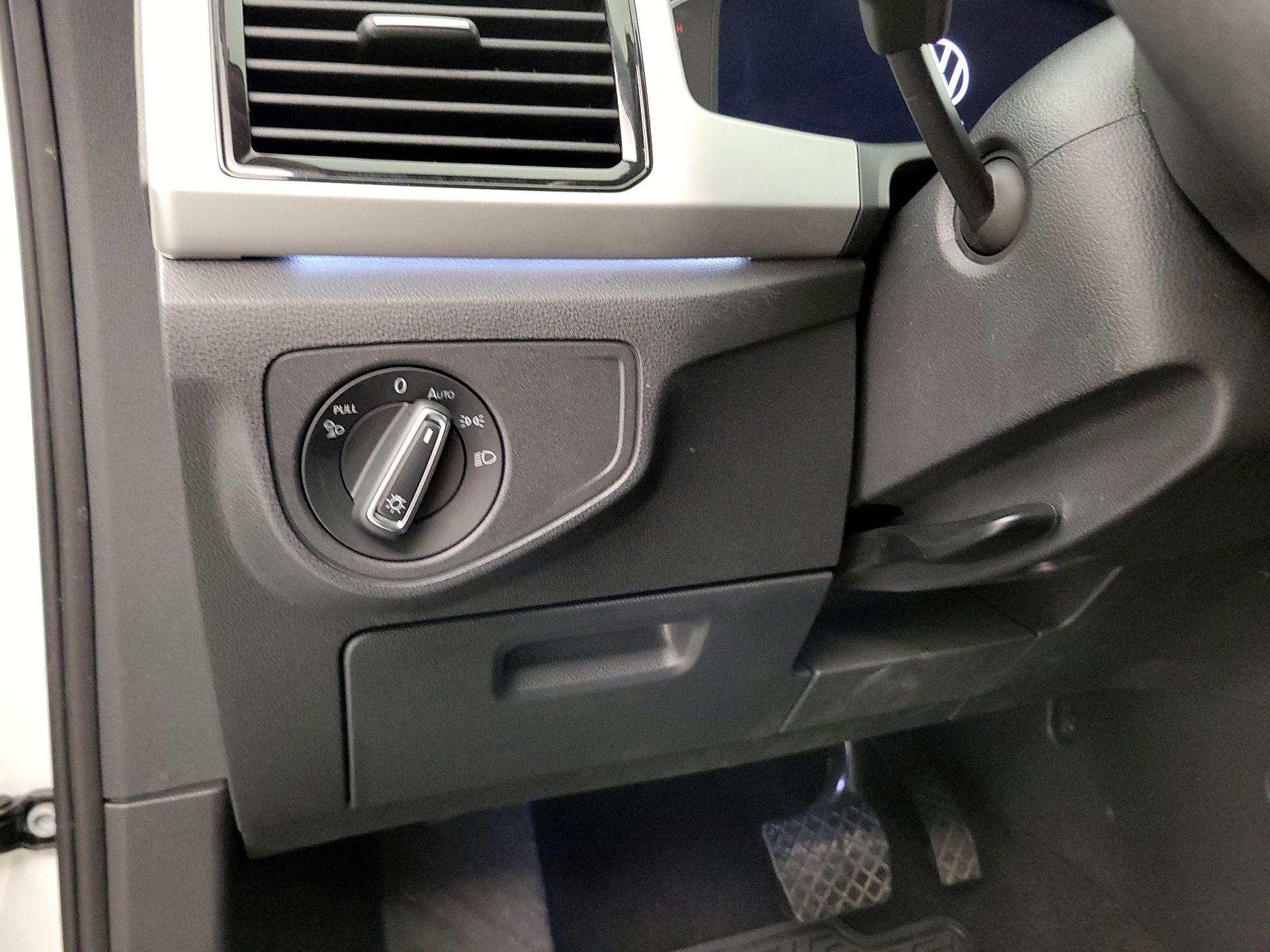 Thumbnail: 2022 Volkswagen Atlas - 13