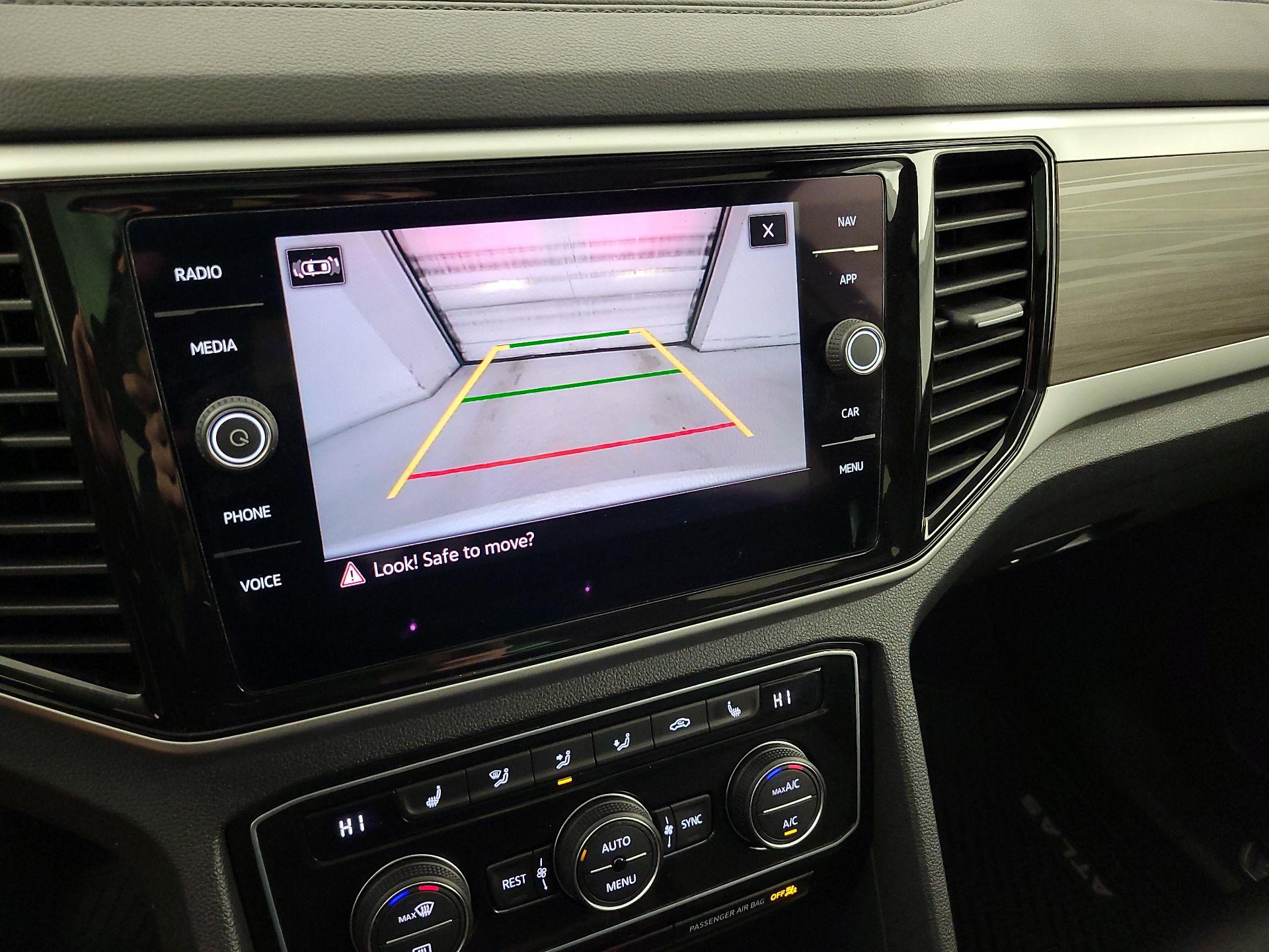 Thumbnail: 2022 Volkswagen Atlas - 14