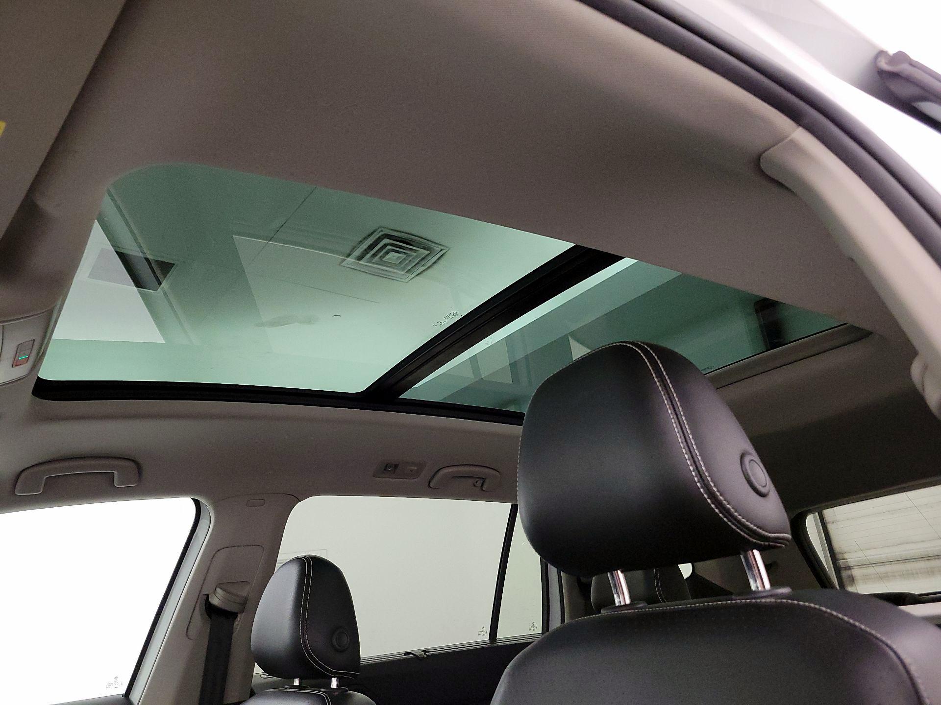 Thumbnail: 2022 Volkswagen Atlas - 19