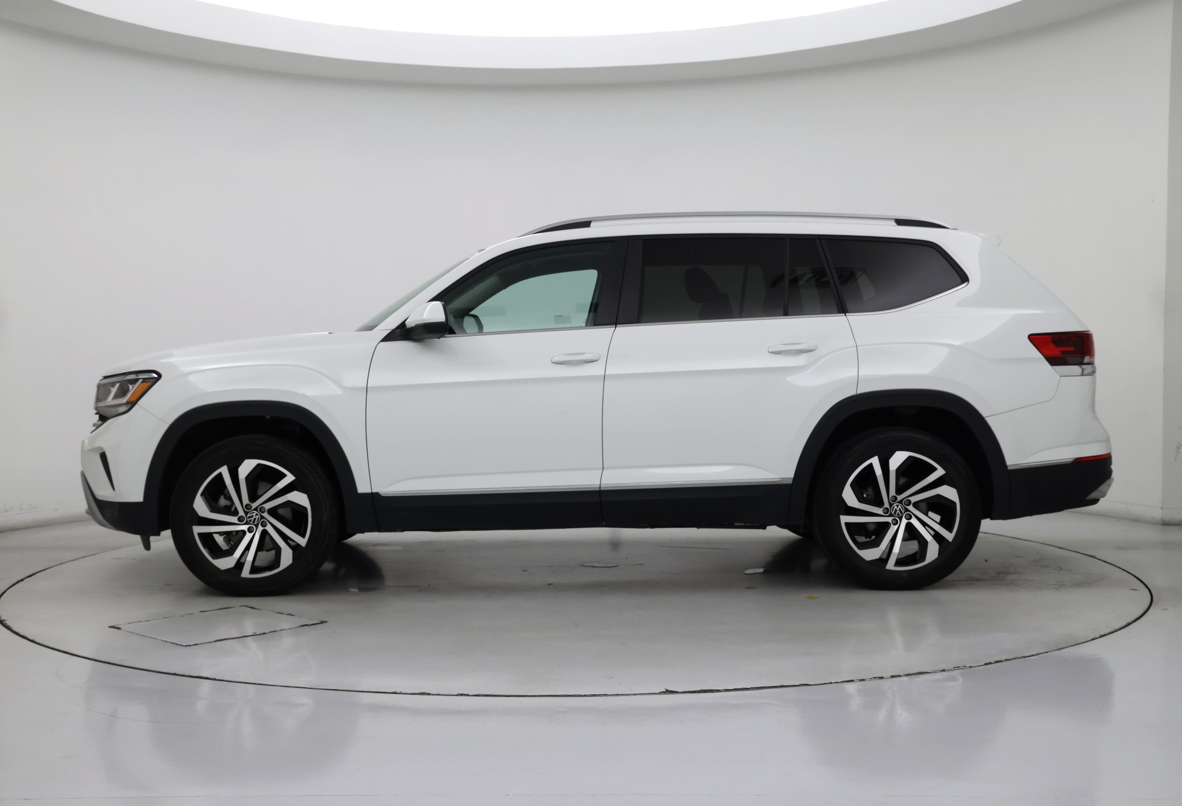 Thumbnail: 2022 Volkswagen Atlas - 3
