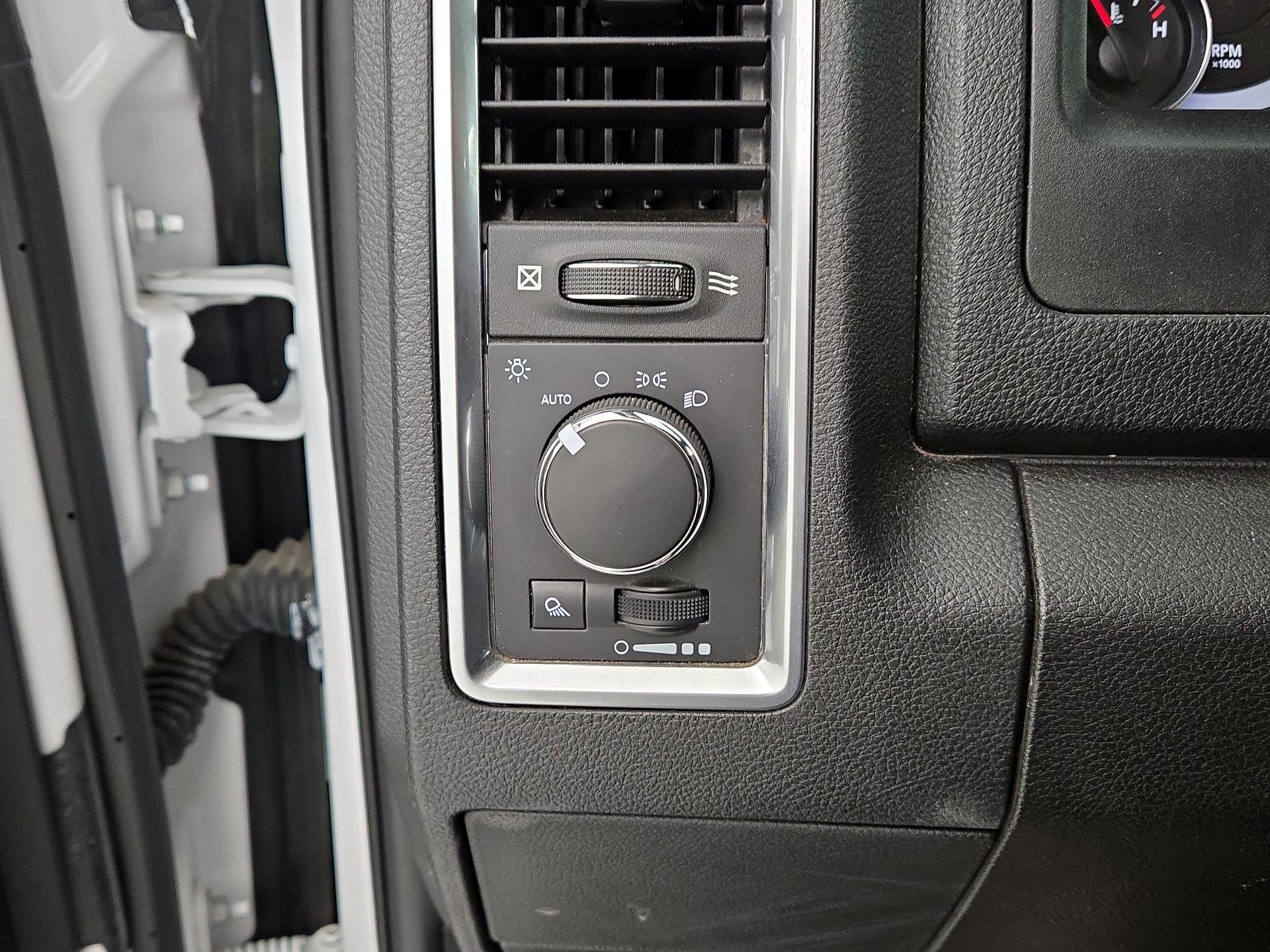 Thumbnail: 2023 RAM 1500 Classic - 13