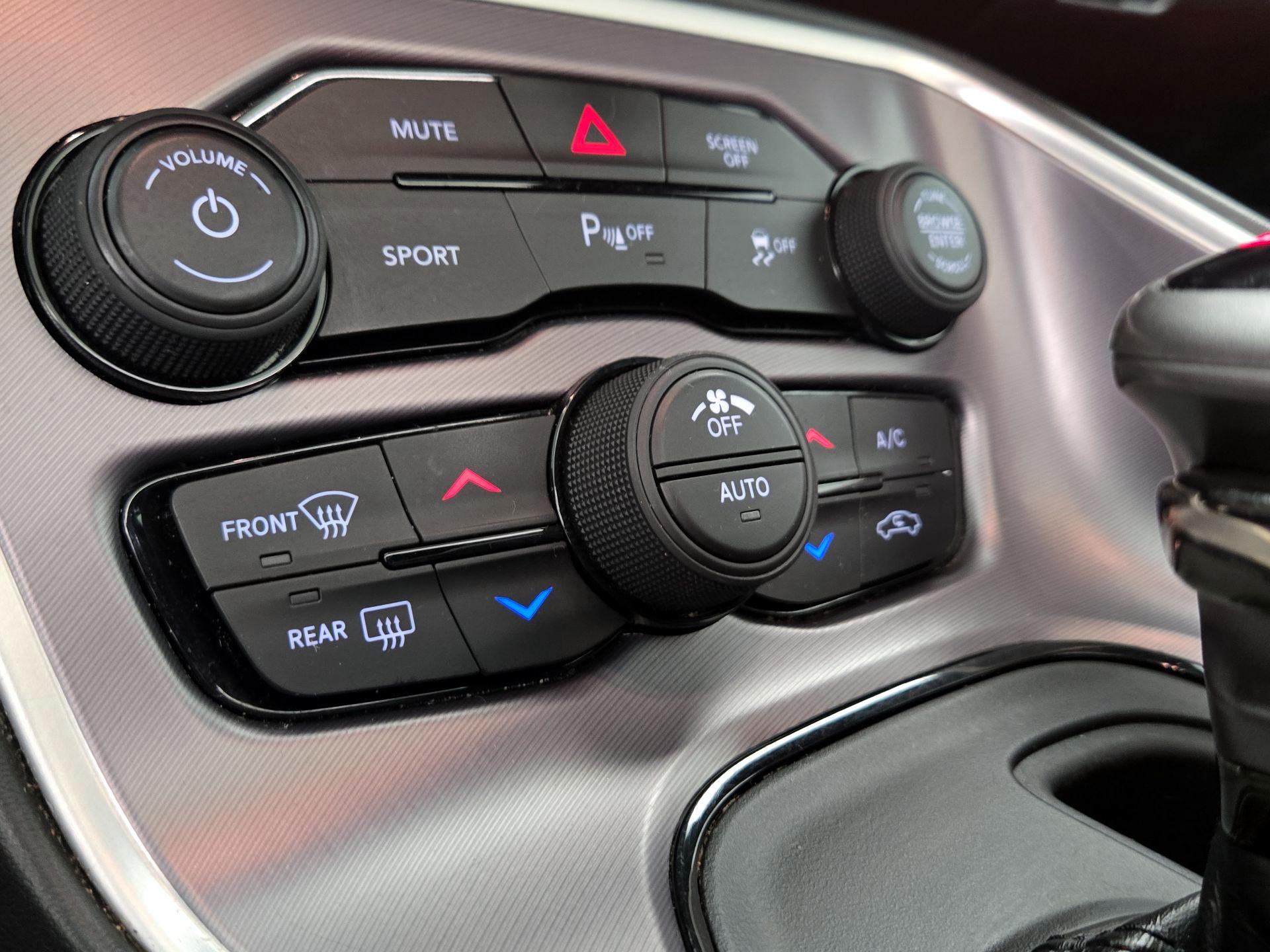 Thumbnail: 2020 Dodge Challenger - 16