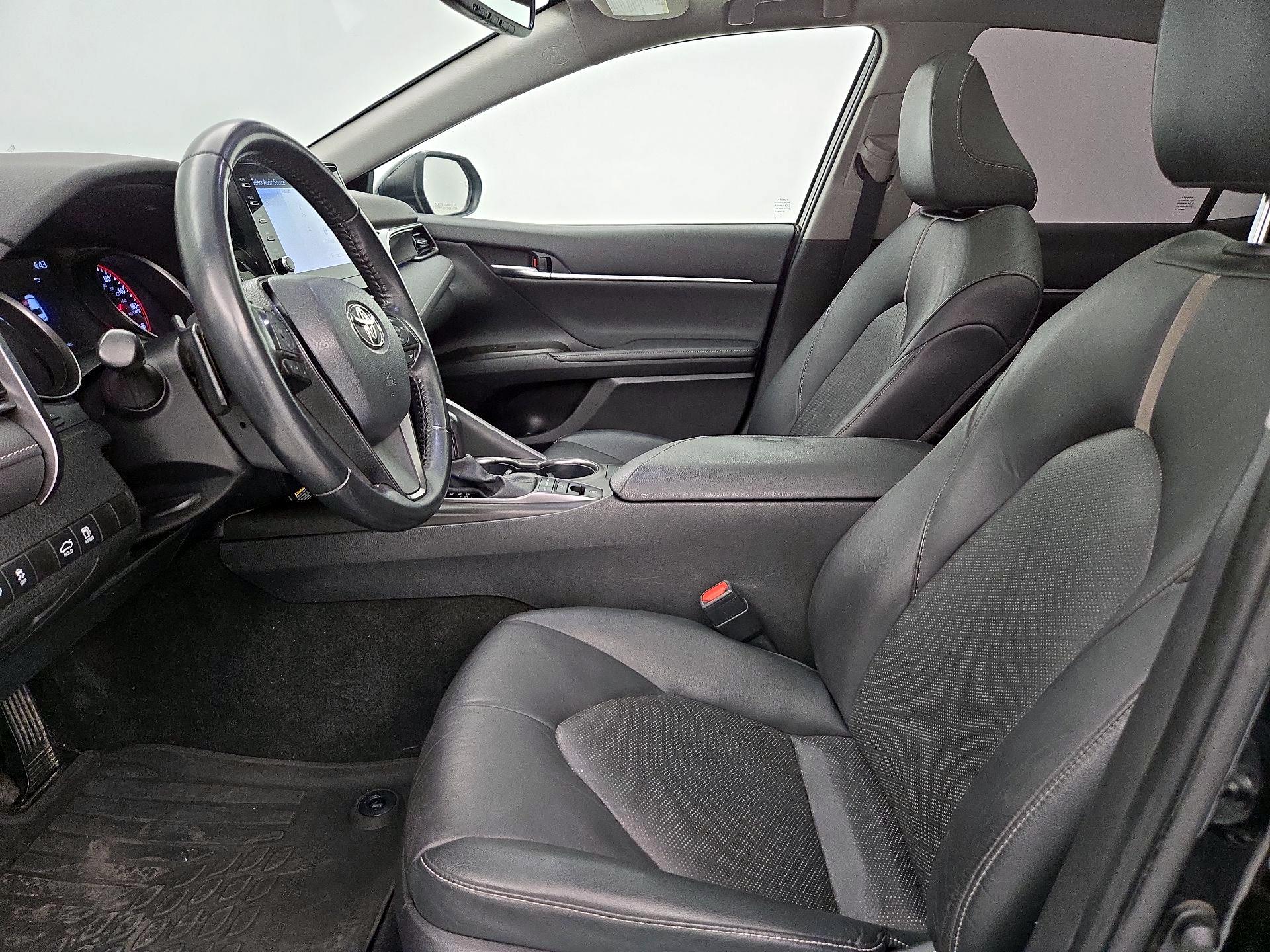 Thumbnail: 2021 Toyota Camry - 11