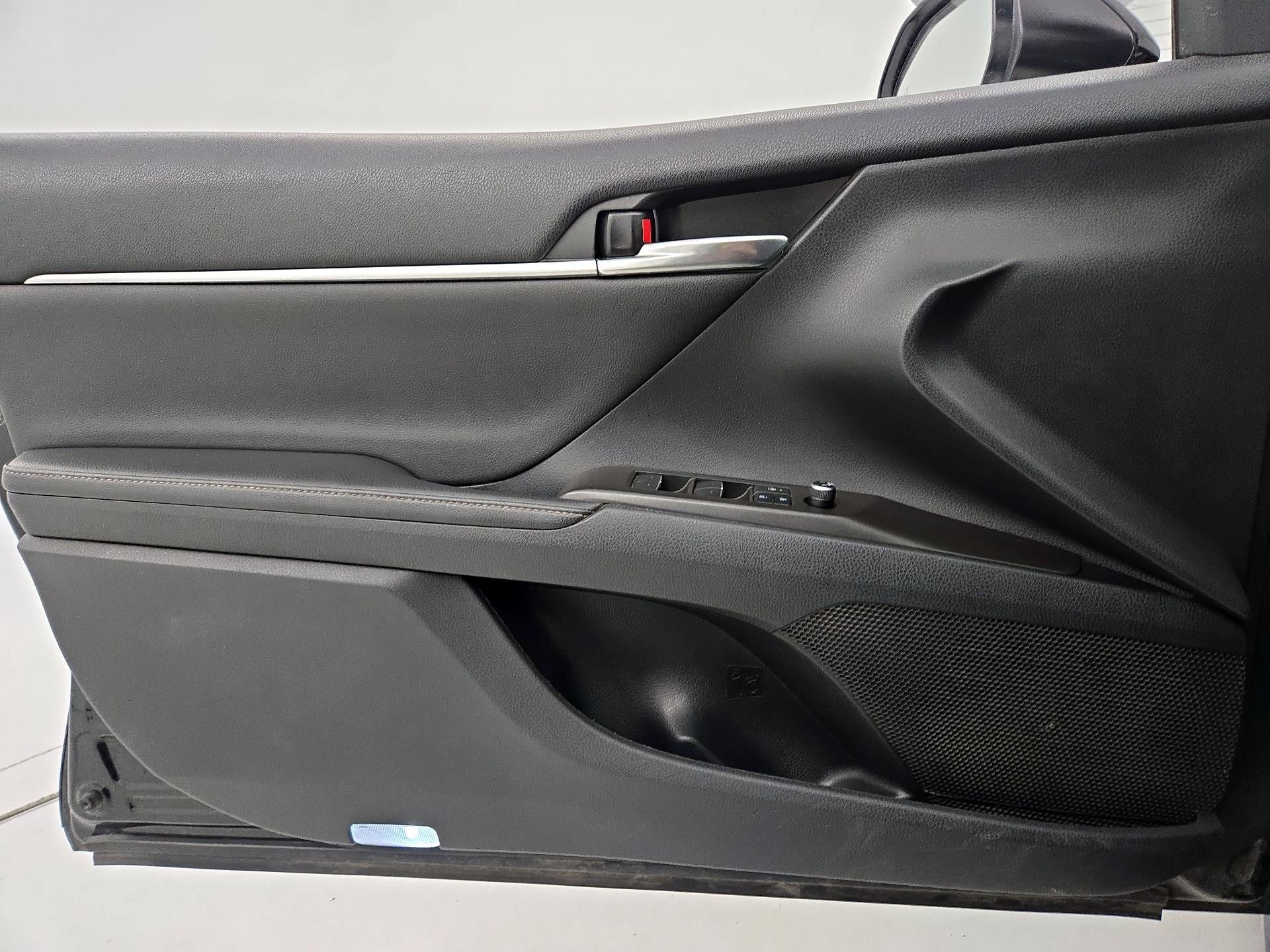 Thumbnail: 2021 Toyota Camry - 12