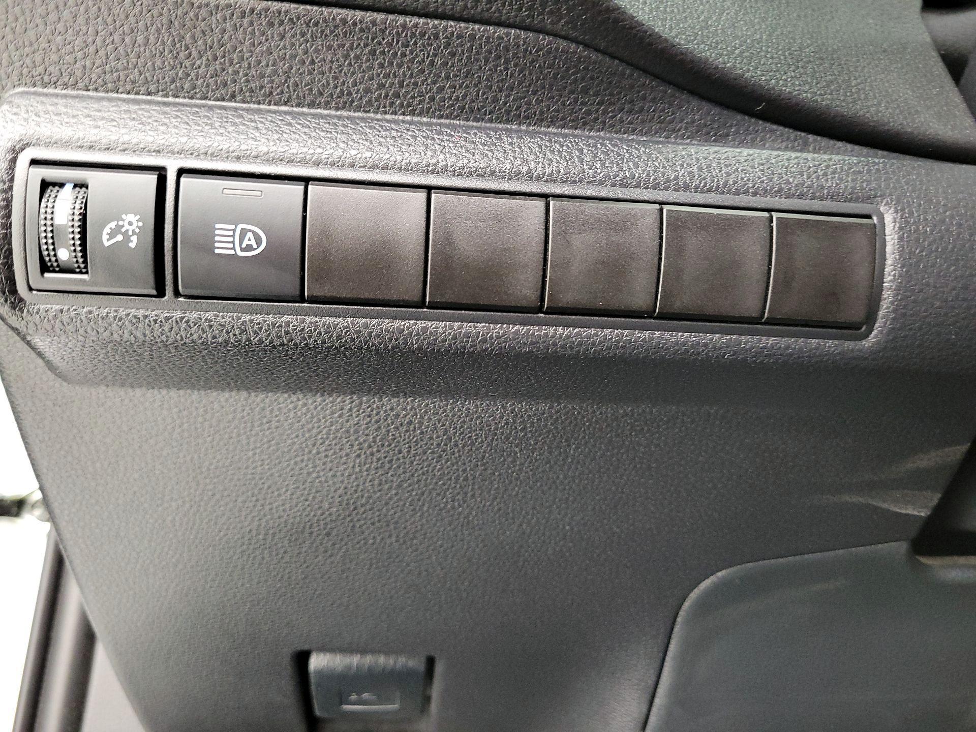 Thumbnail: 2024 Toyota Corolla - 13