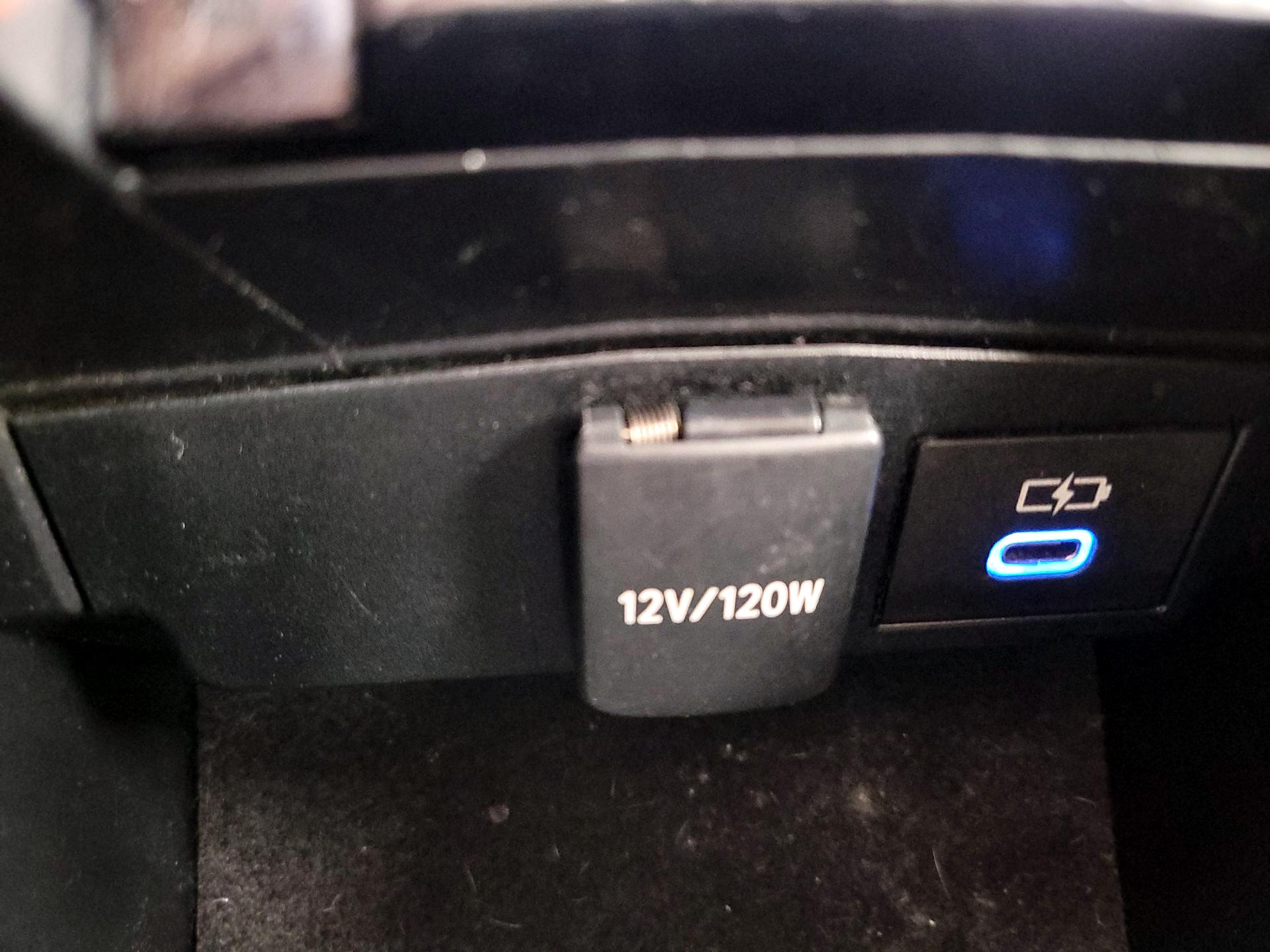 Thumbnail: 2022 Toyota Corolla - 18