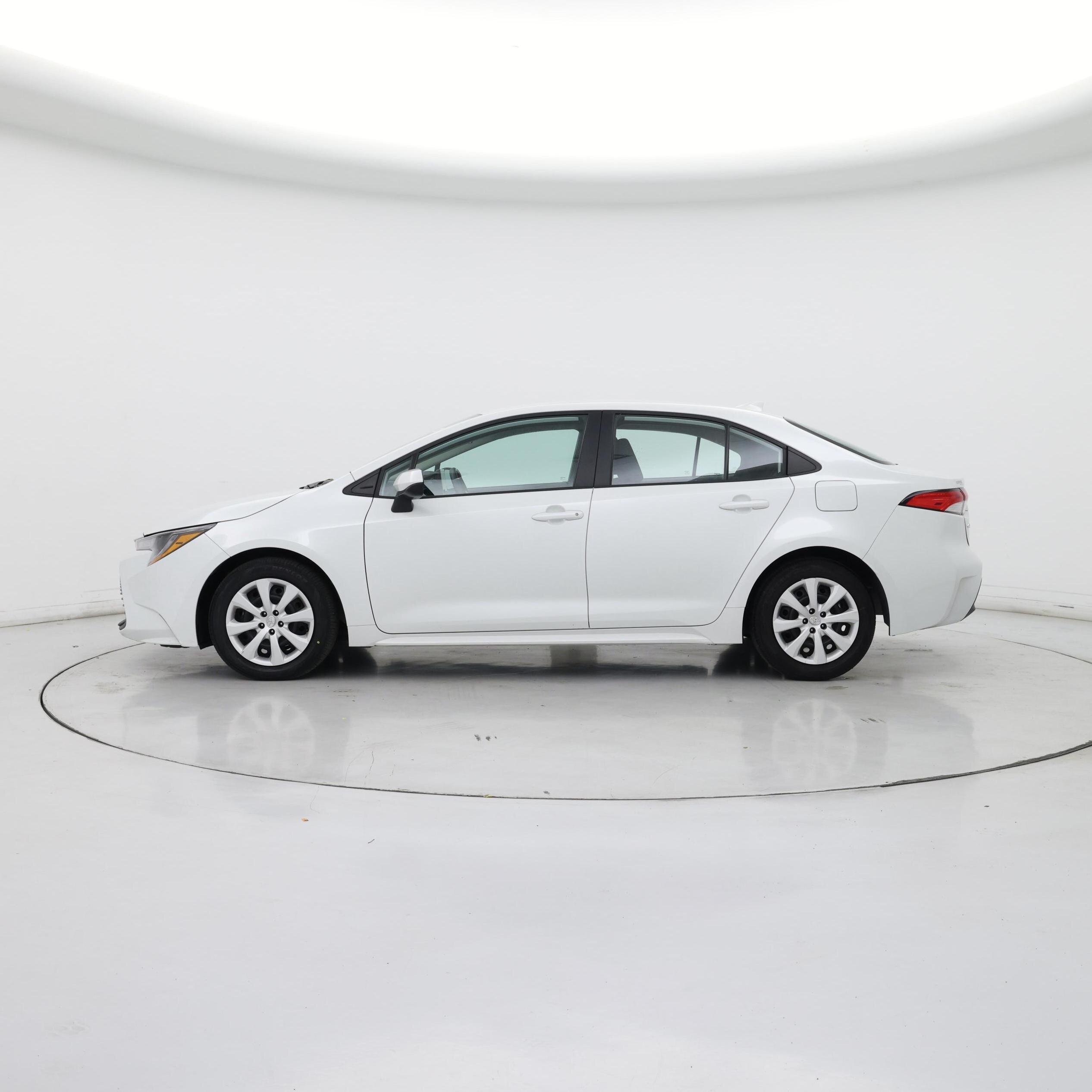 Thumbnail: 2024 Toyota Corolla - 3