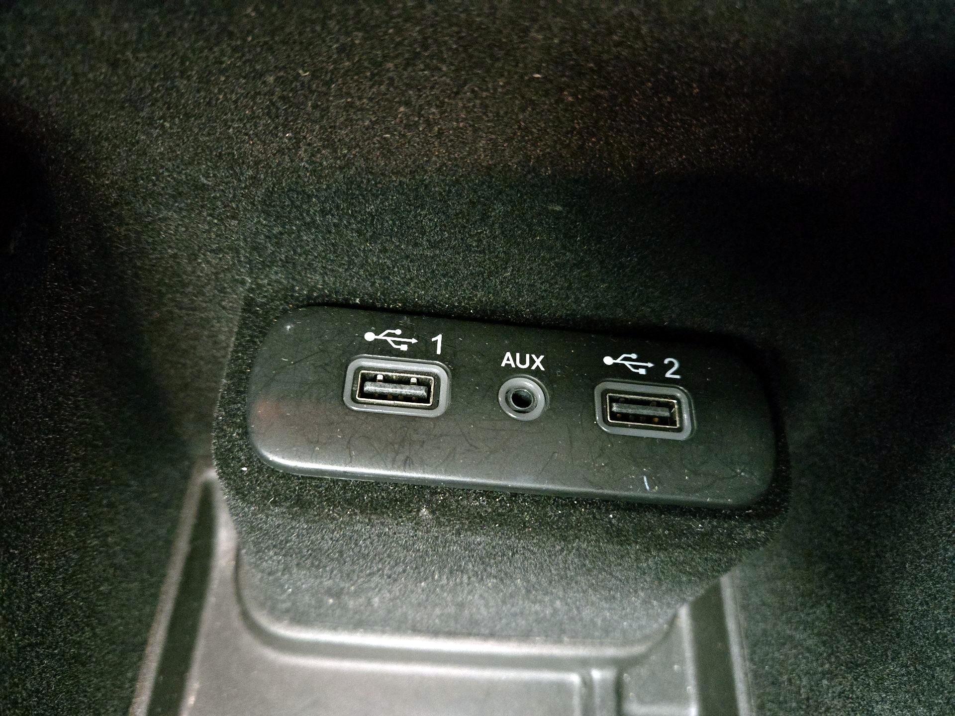 Thumbnail: 2022 Dodge Charger - 18