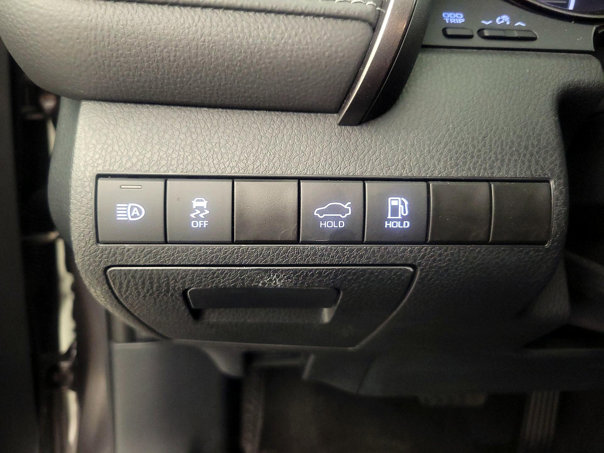 Thumbnail: 2024 Toyota Camry - 13