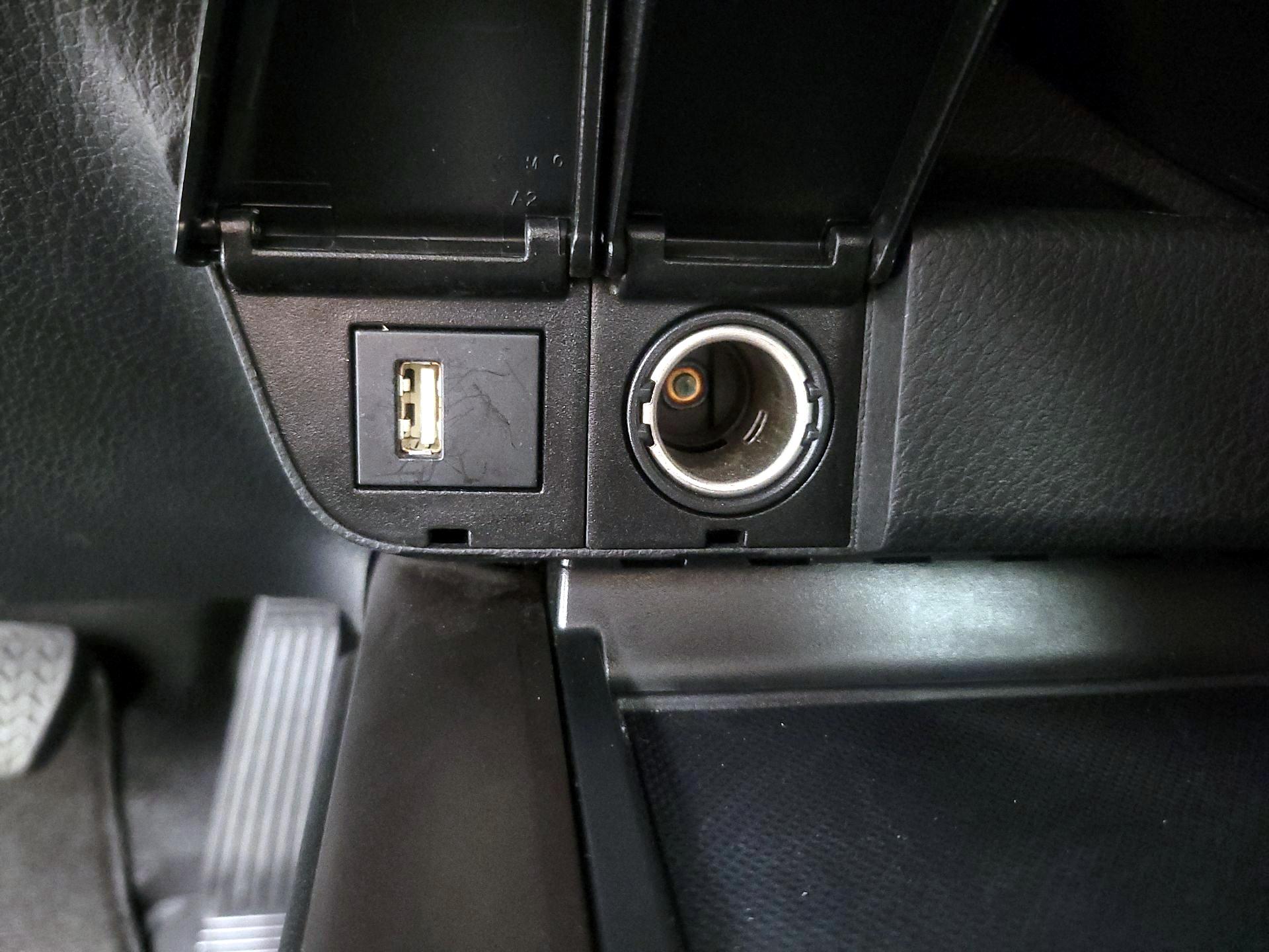 Thumbnail: 2024 Toyota Camry - 18