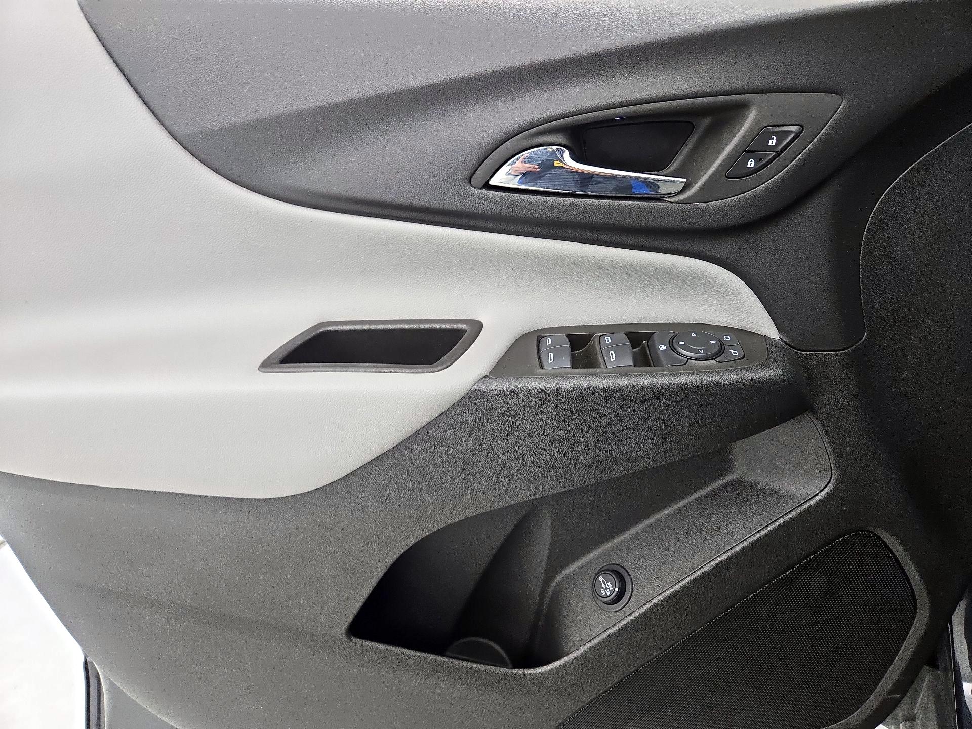 Thumbnail: 2023 Chevrolet Equinox - 12