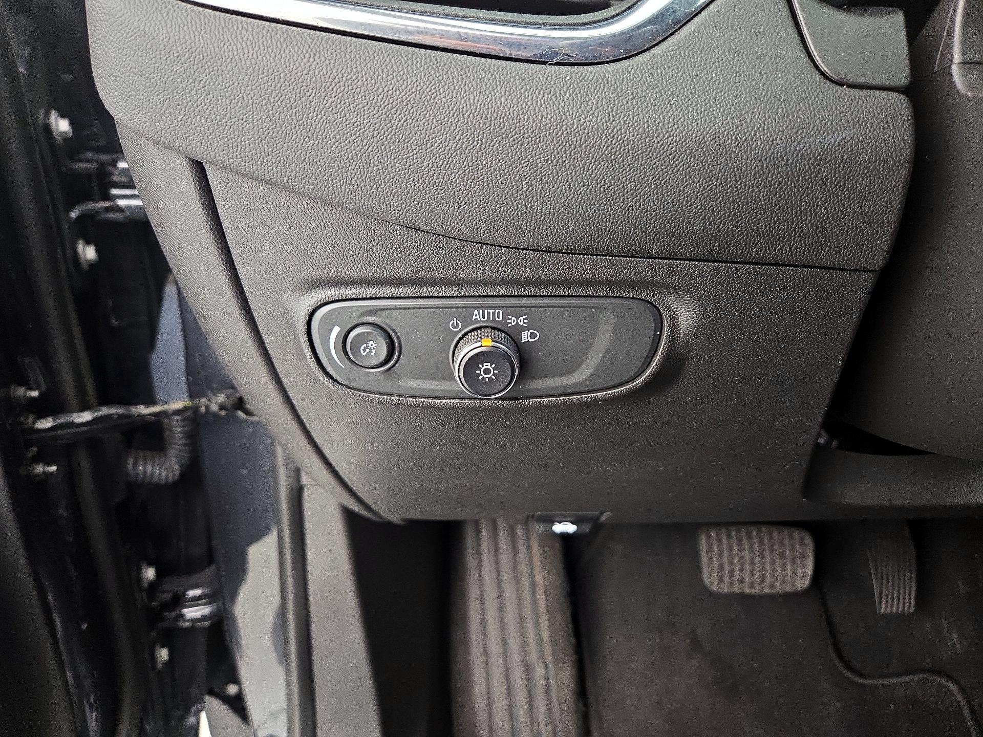 Thumbnail: 2023 Chevrolet Equinox - 13