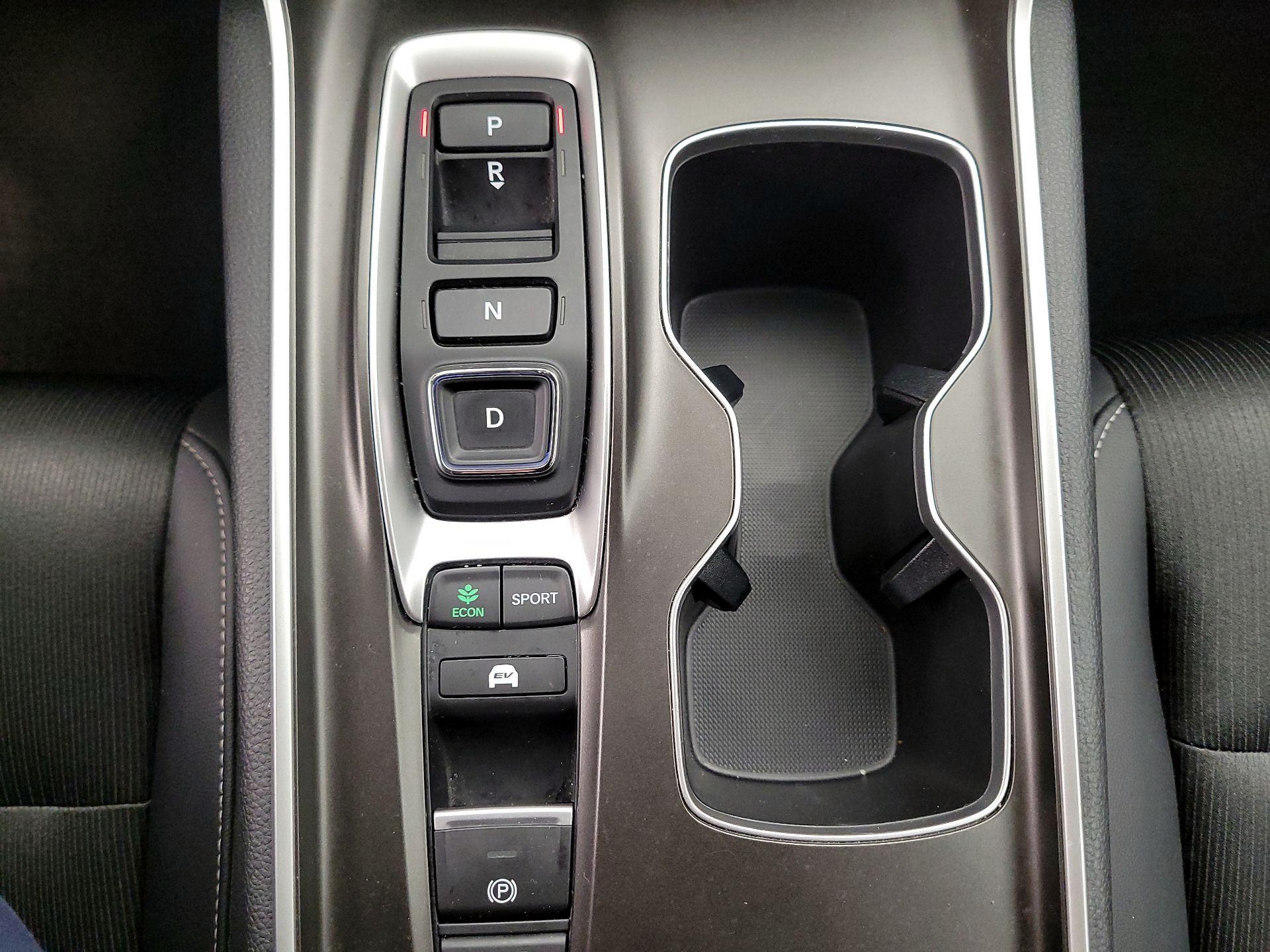 Thumbnail: 2022 Honda Accord - 17