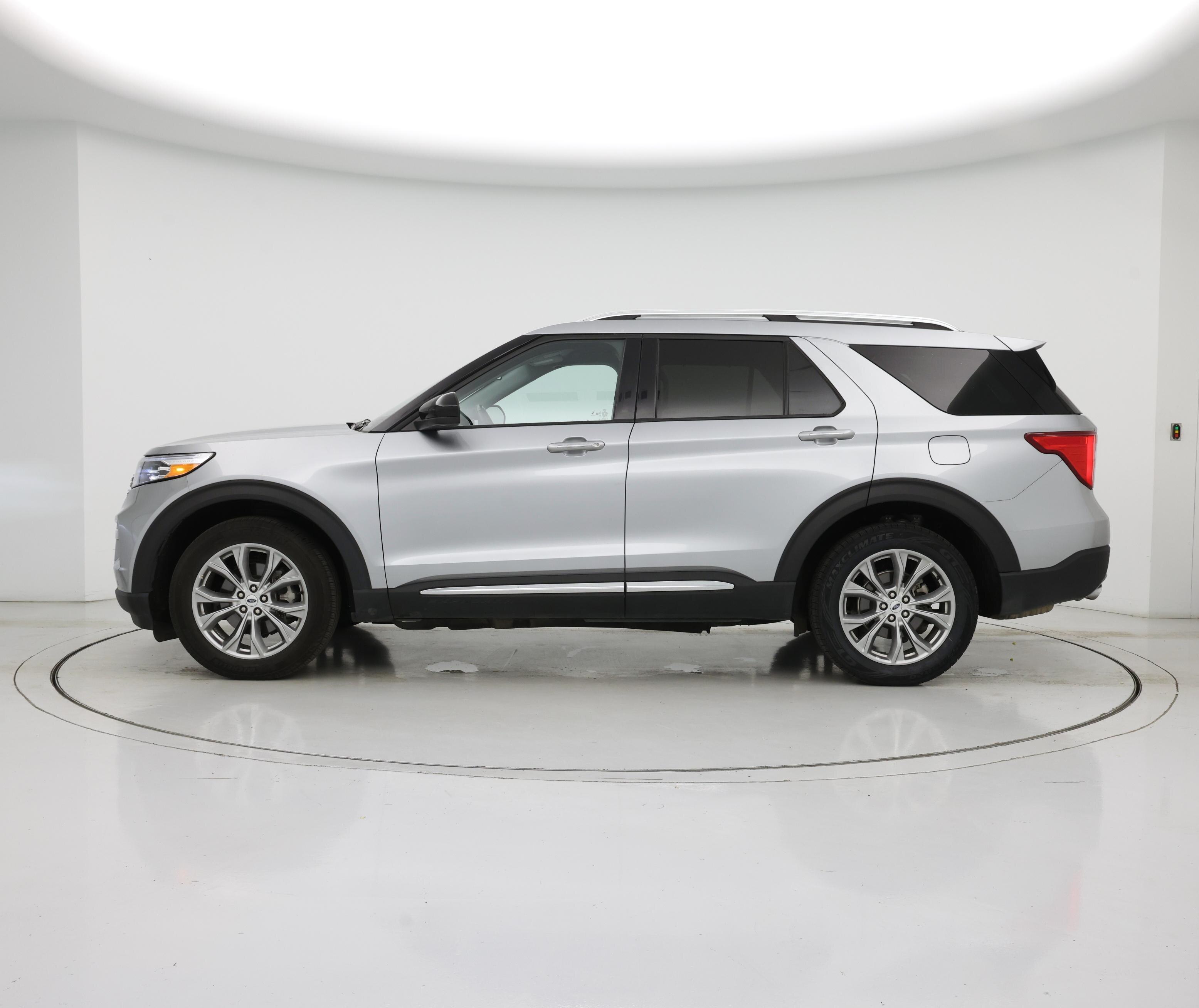 Thumbnail: 2023 Ford Explorer - 3