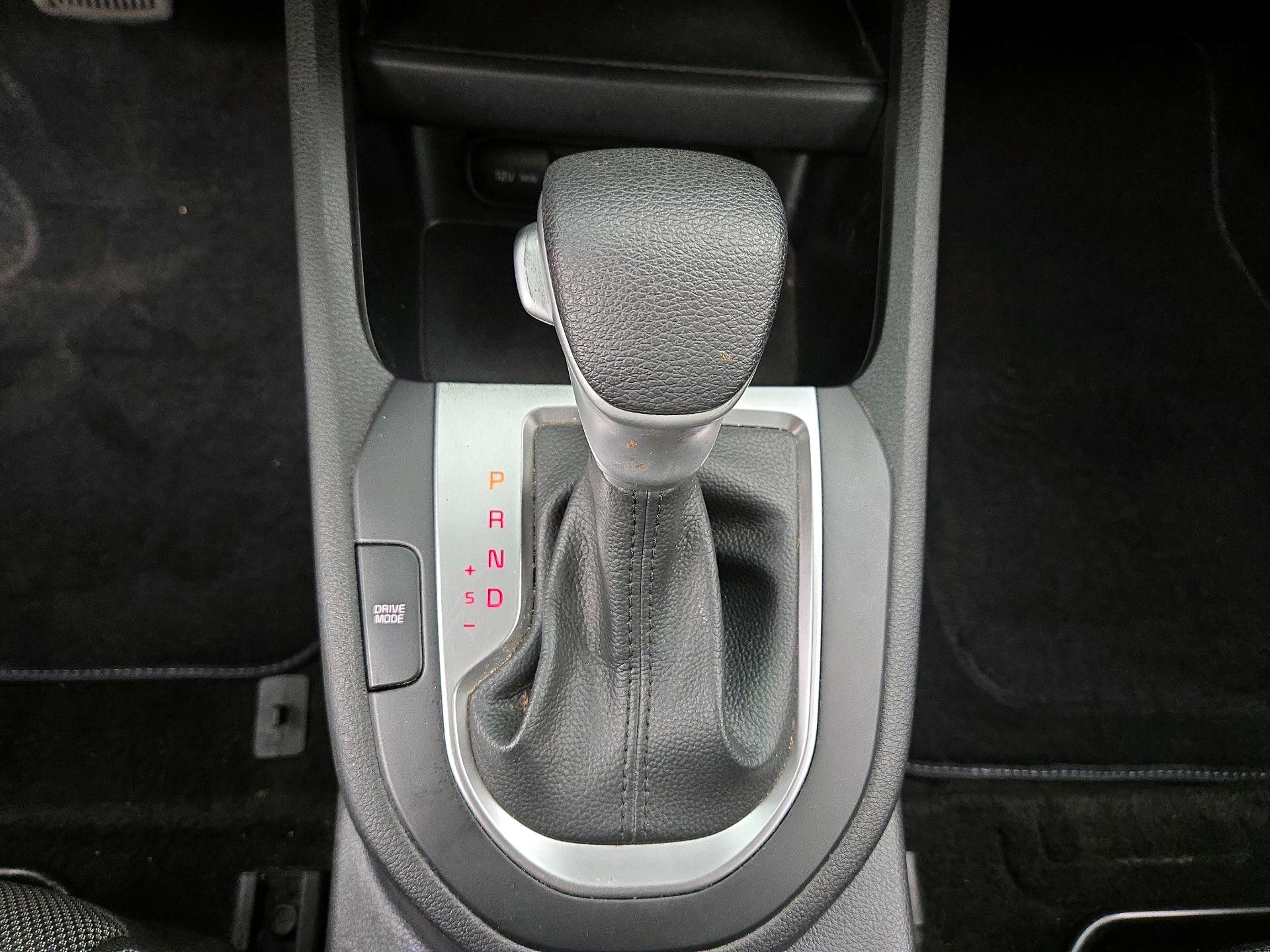 Thumbnail: 2022 Kia Forte - 17