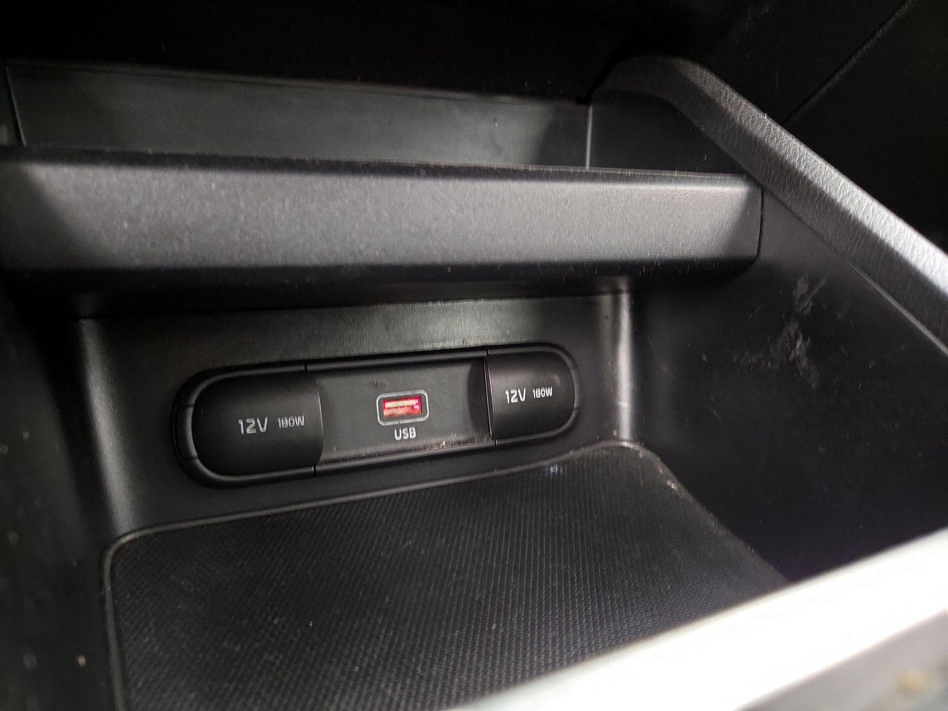 Thumbnail: 2022 Kia Forte - 18