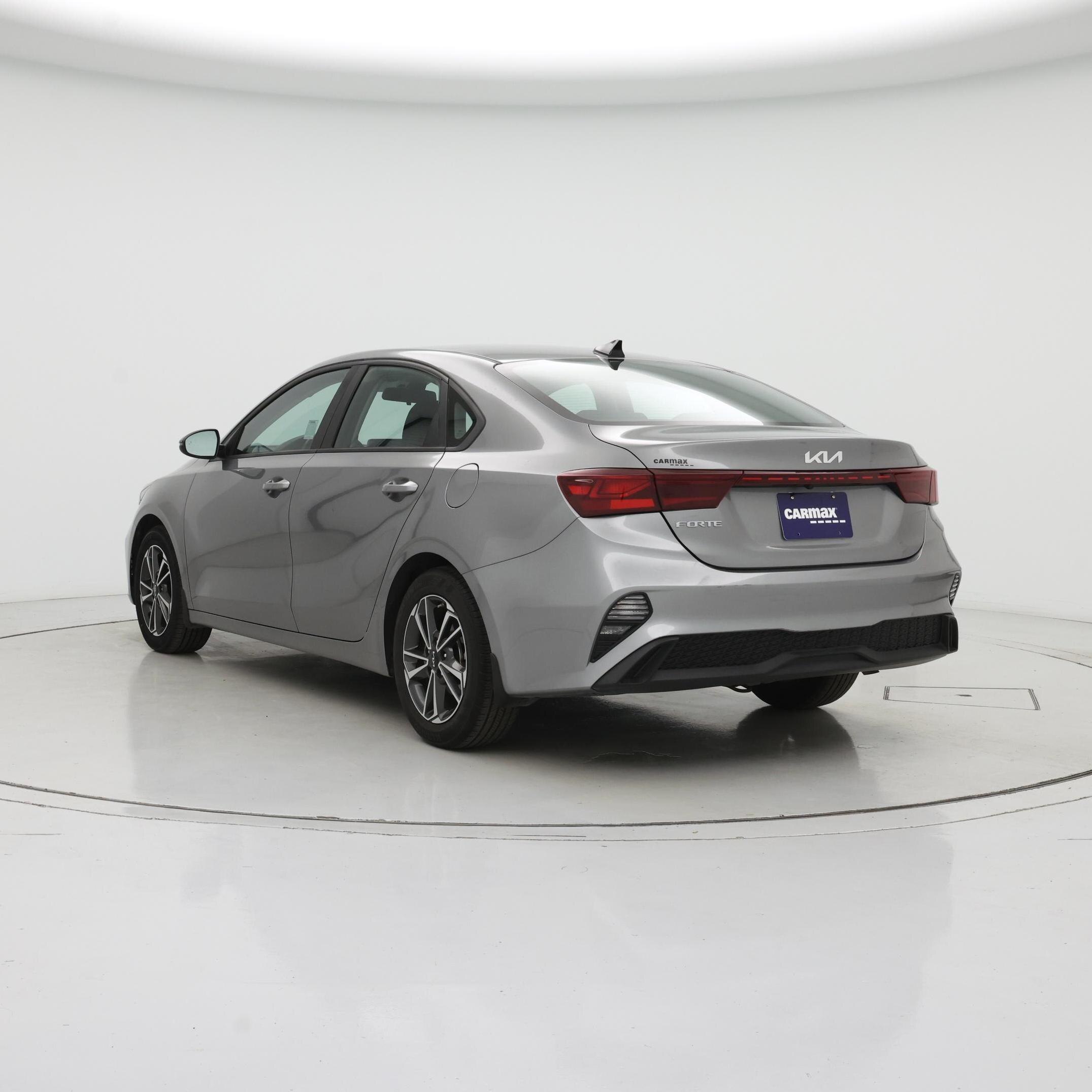 Thumbnail: 2022 Kia Forte - 2