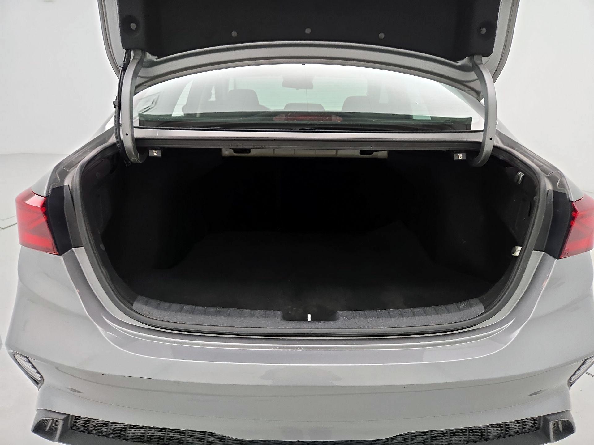 Thumbnail: 2022 Kia Forte - 20