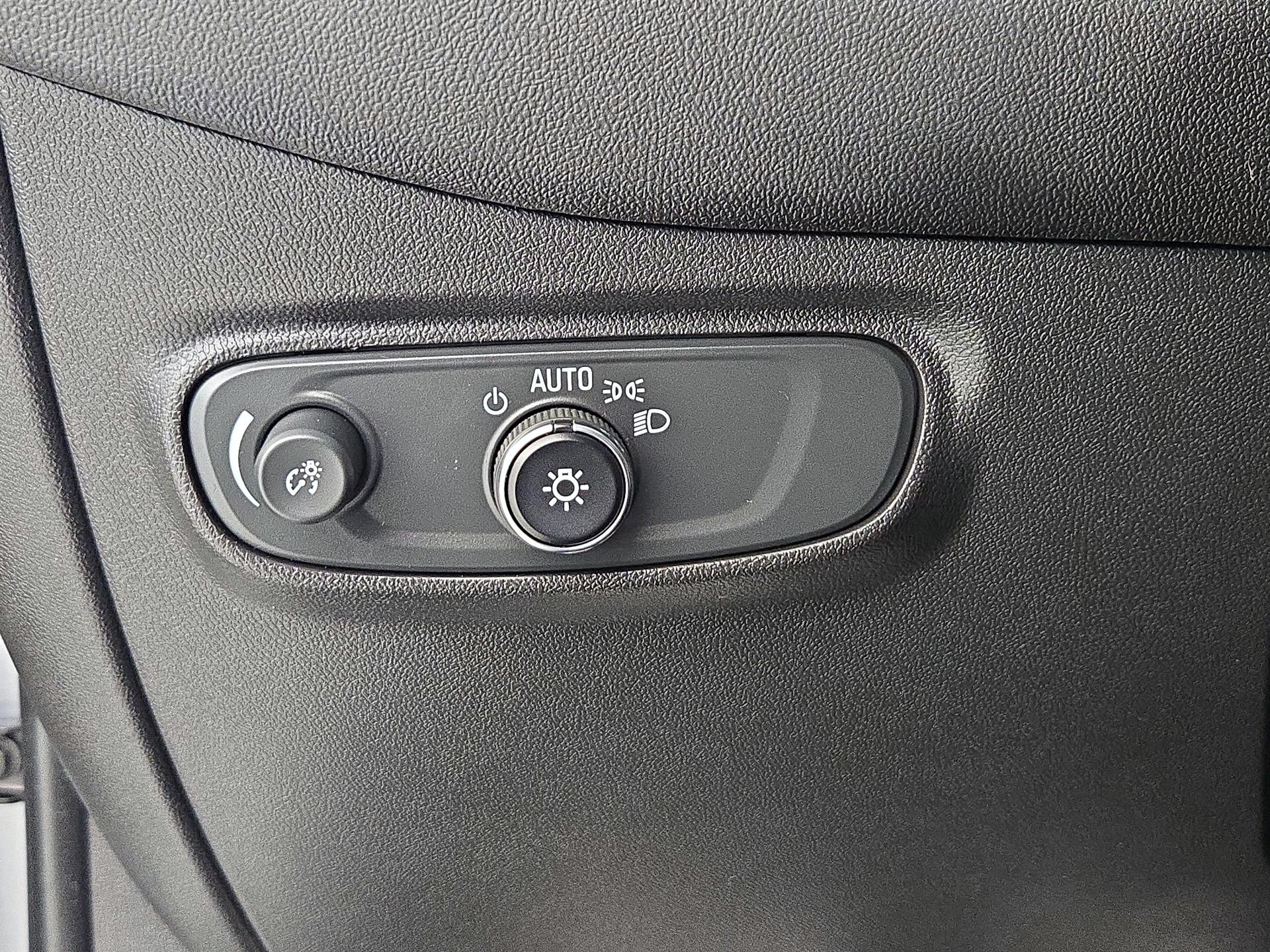 Thumbnail: 2023 Chevrolet Equinox - 13