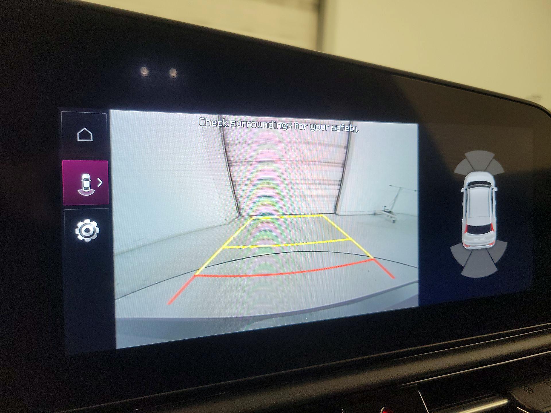 Thumbnail: 2023 Kia Niro - 15