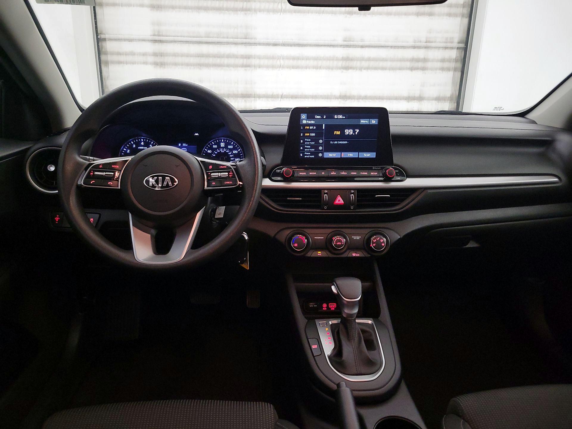 Thumbnail: 2021 Kia Forte - 9