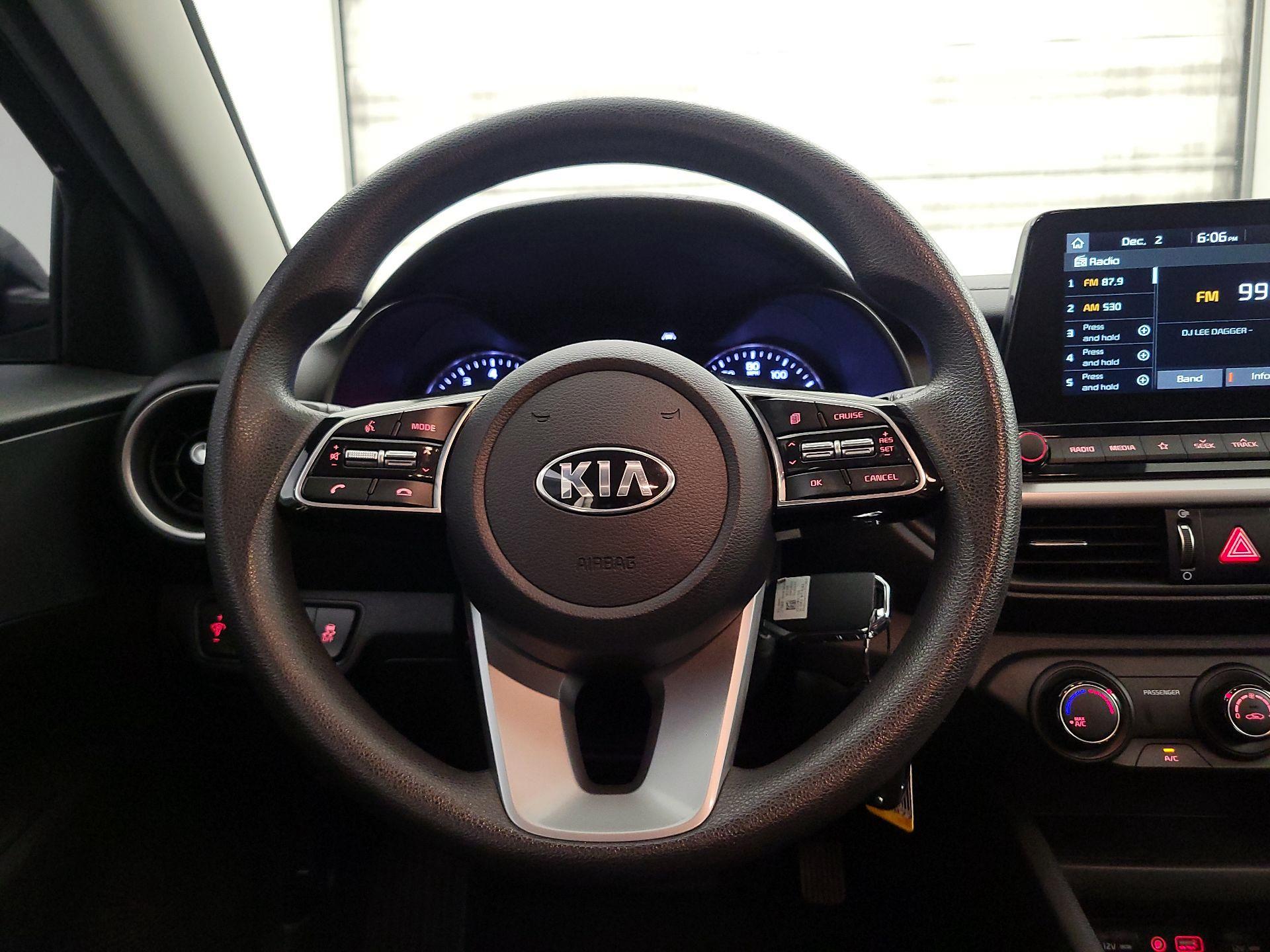 Thumbnail: 2021 Kia Forte - 10