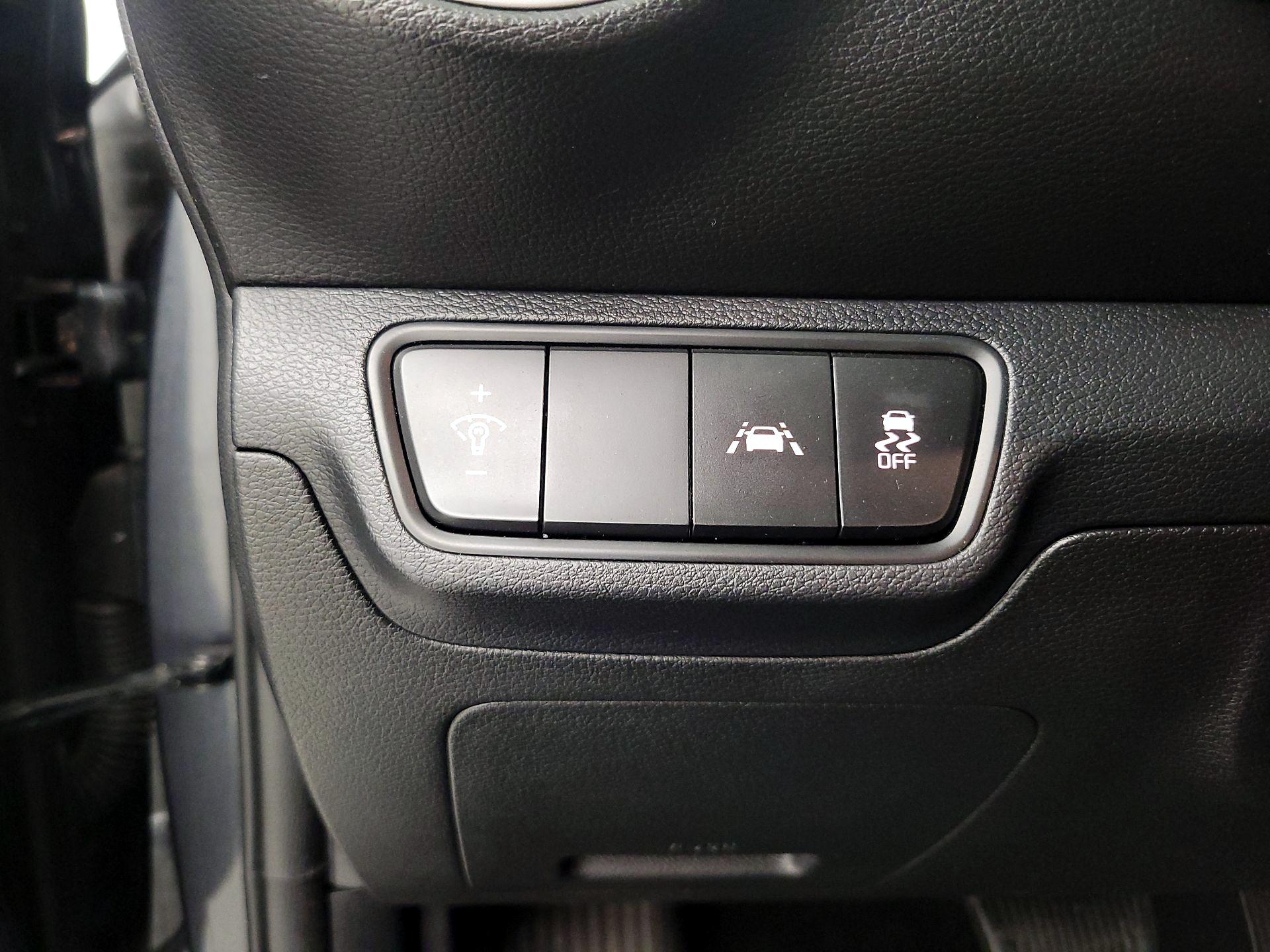 Thumbnail: 2021 Kia Forte - 13