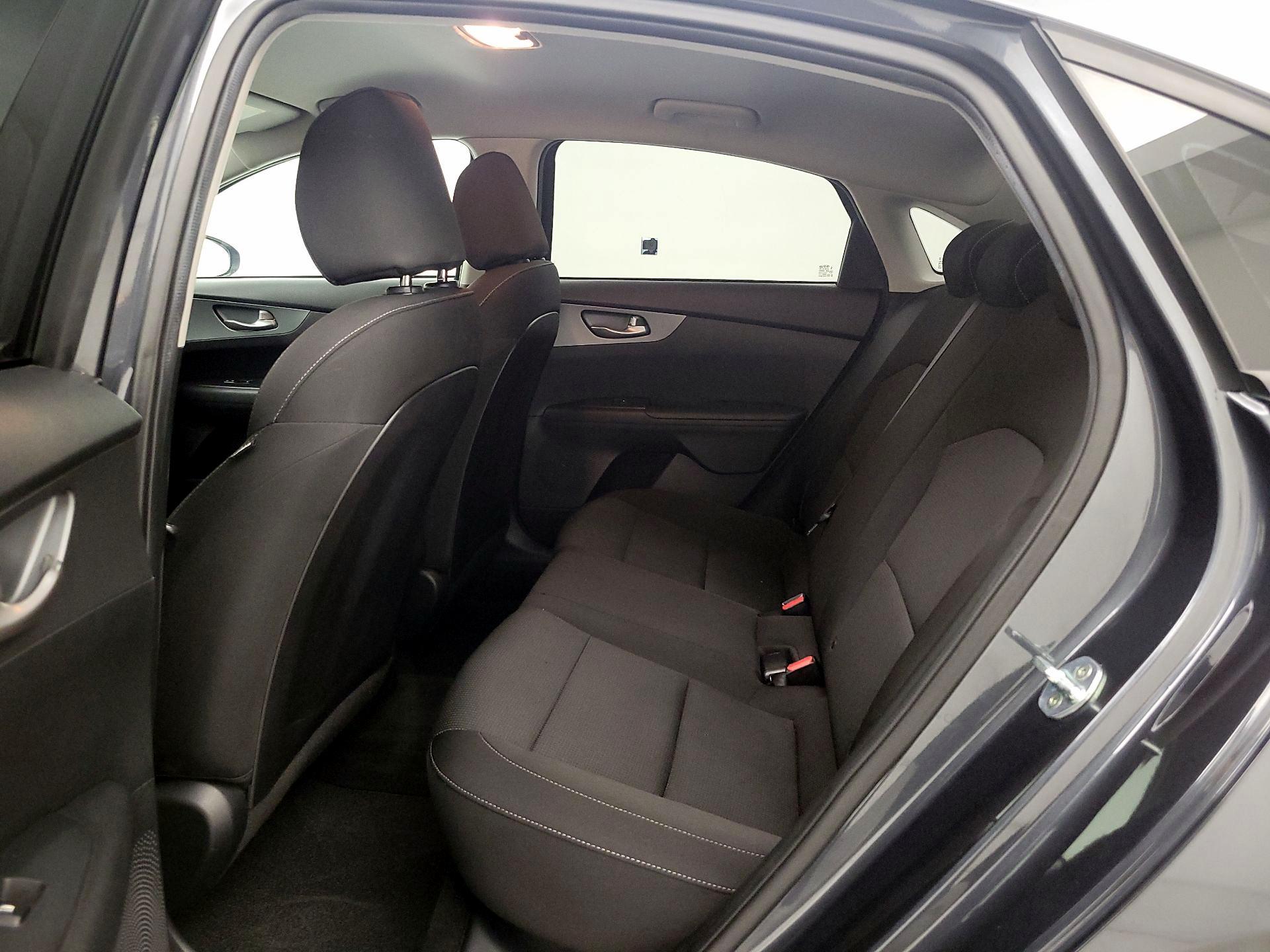 Thumbnail: 2021 Kia Forte - 19