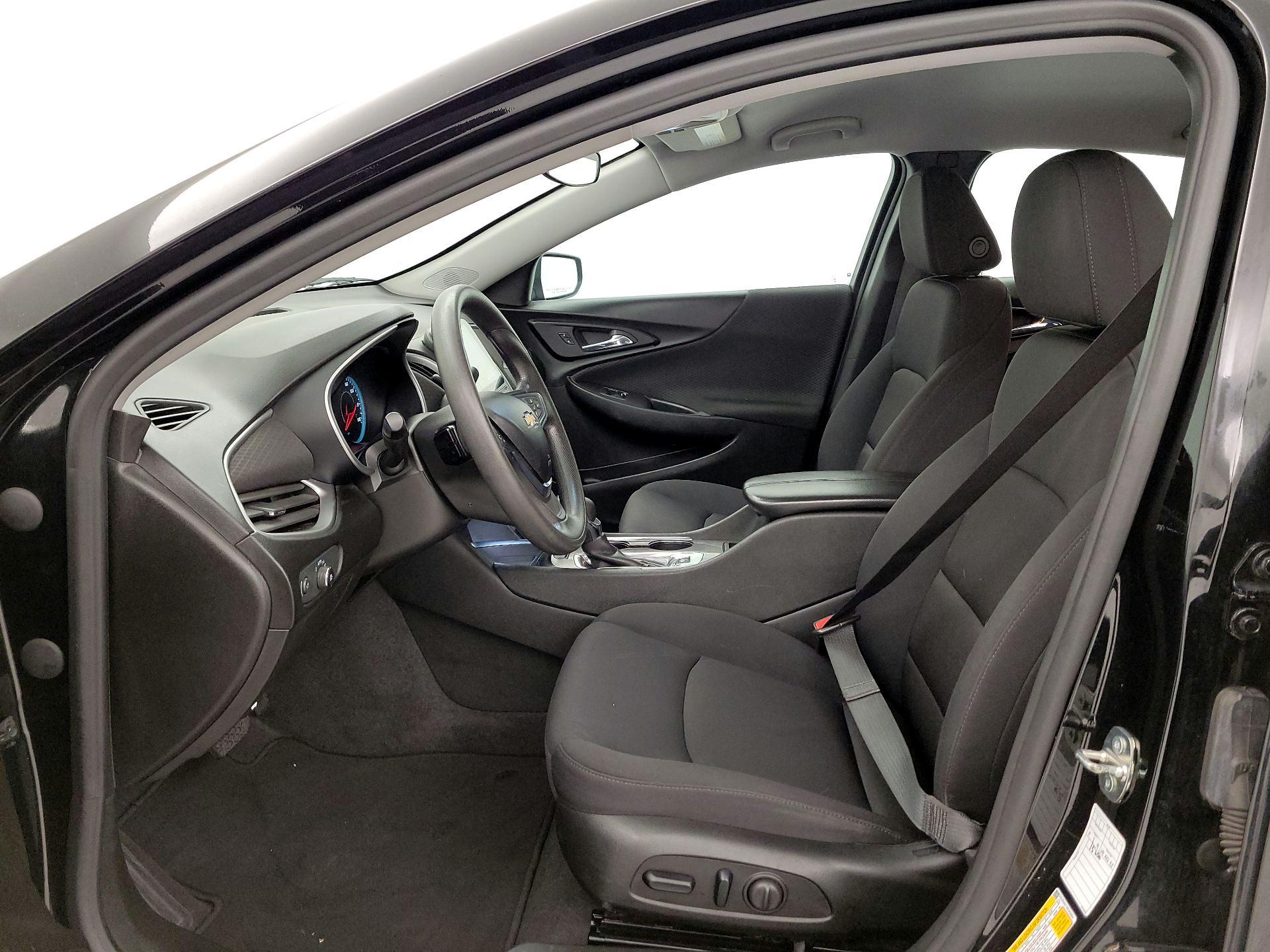 Thumbnail: 2023 Chevrolet Malibu - 11