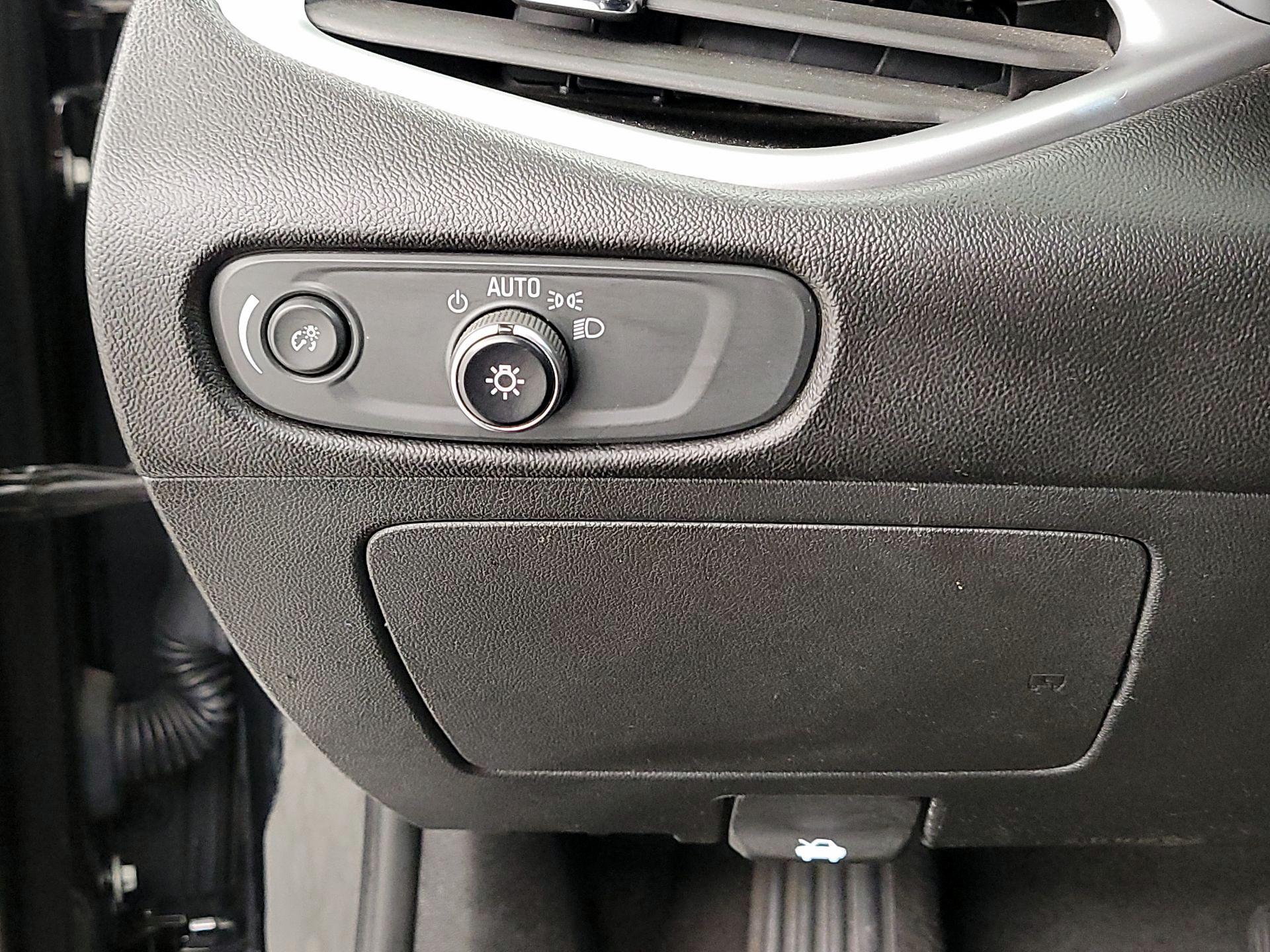 Thumbnail: 2023 Chevrolet Malibu - 13