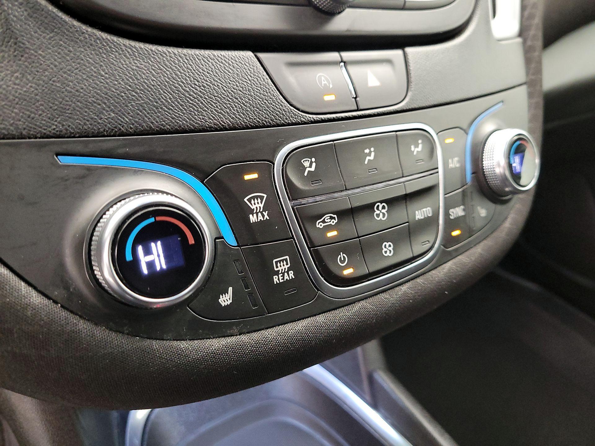 Thumbnail: 2023 Chevrolet Malibu - 16