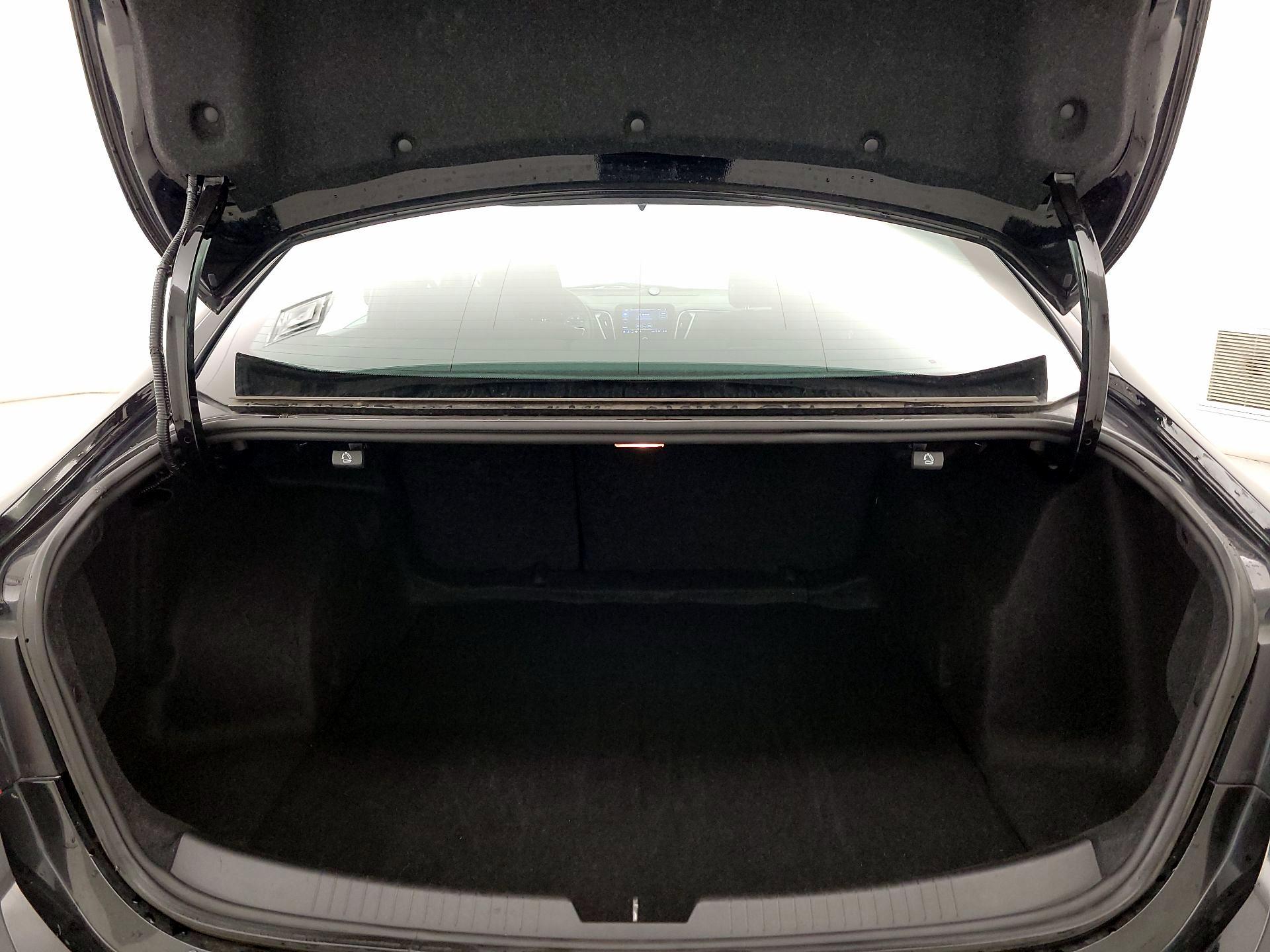 Thumbnail: 2023 Chevrolet Malibu - 20