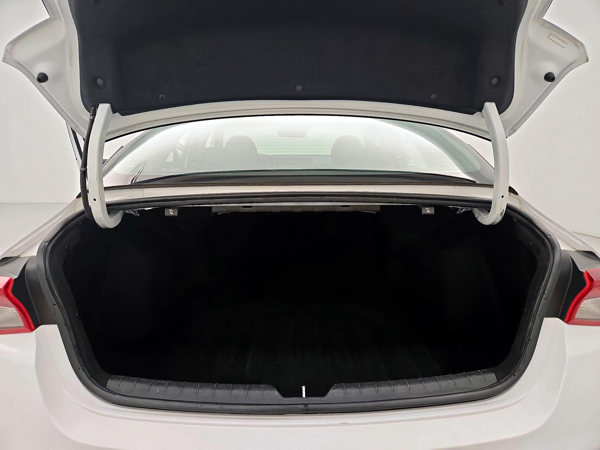 Thumbnail: 2022 Kia K5 - 20