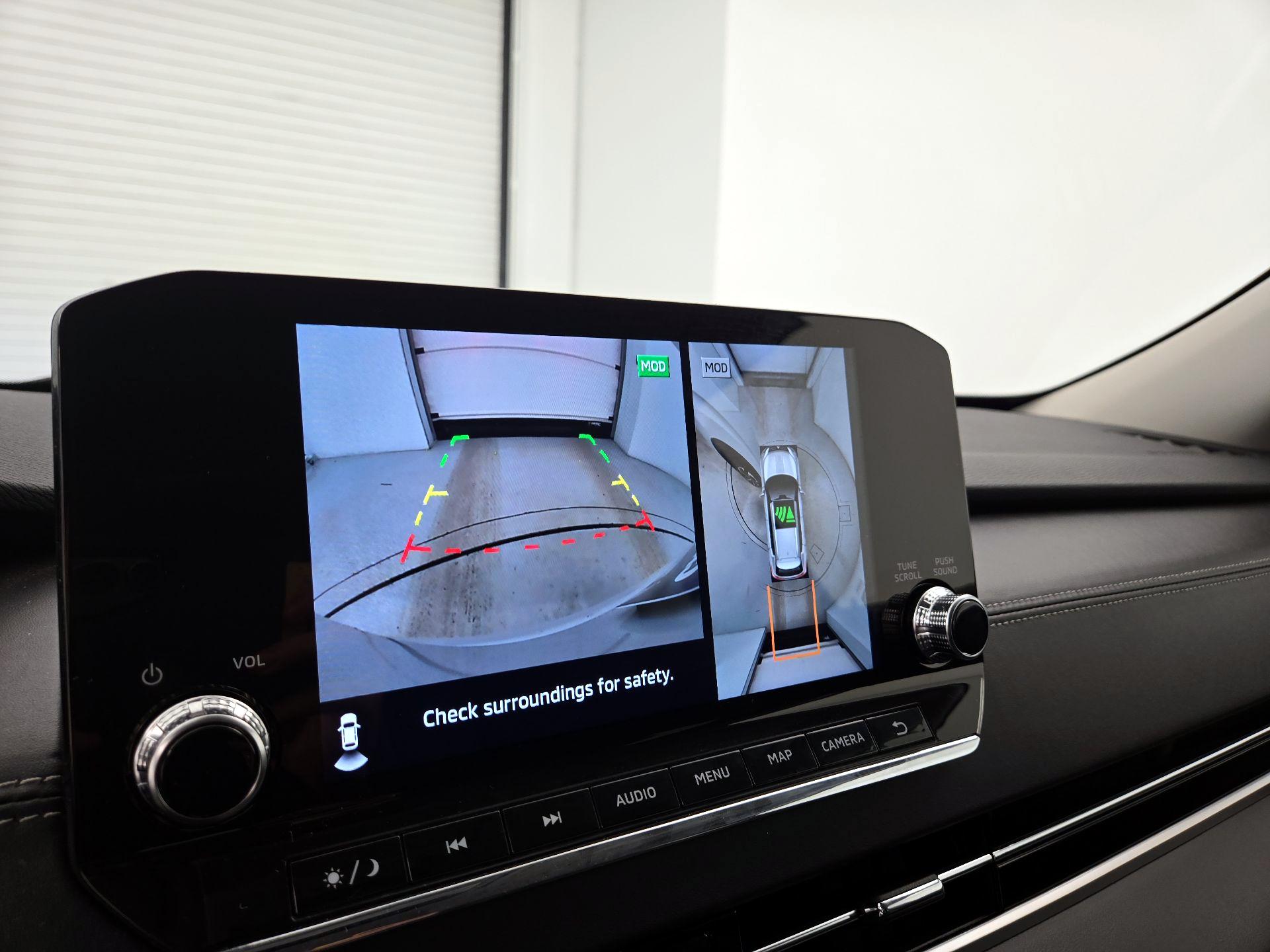 Thumbnail: 2024 Mitsubishi Outlander - 15