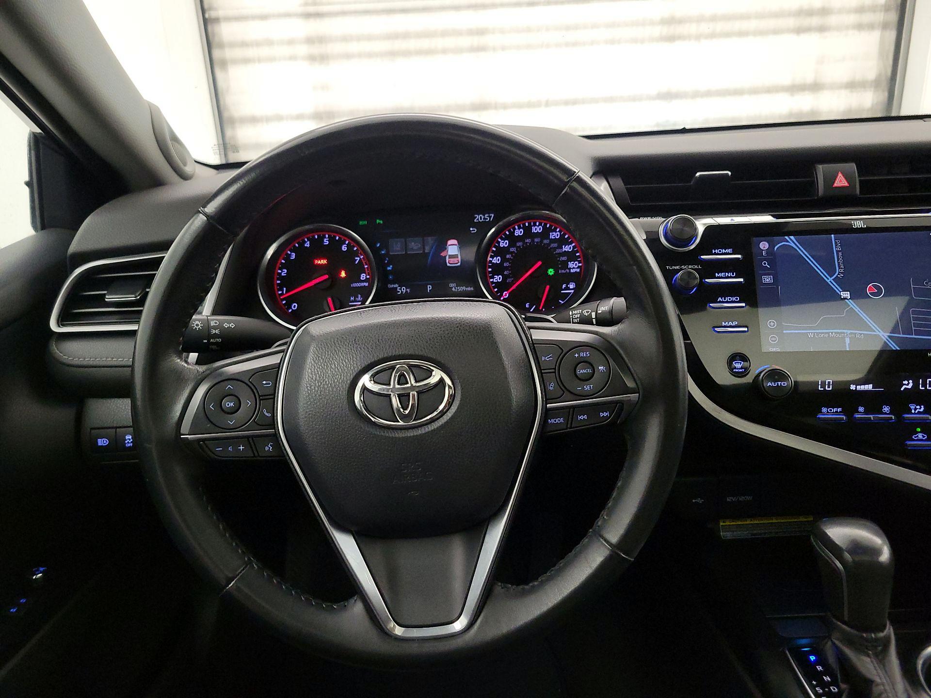 Thumbnail: 2020 Toyota Camry - 10