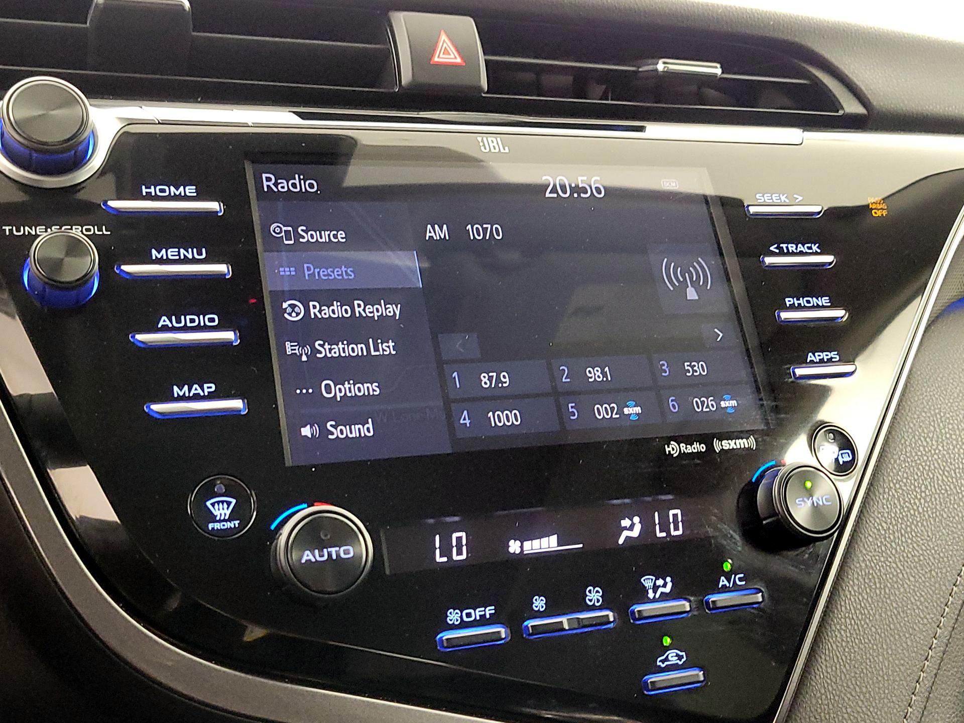 Thumbnail: 2020 Toyota Camry - 16