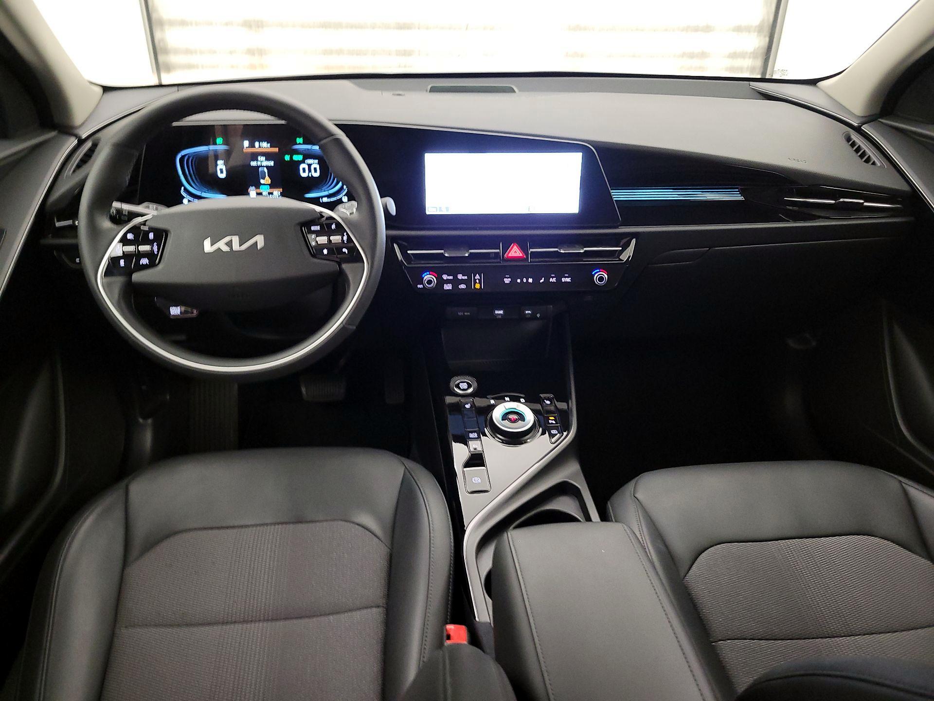 Thumbnail: 2024 Kia Niro - 9