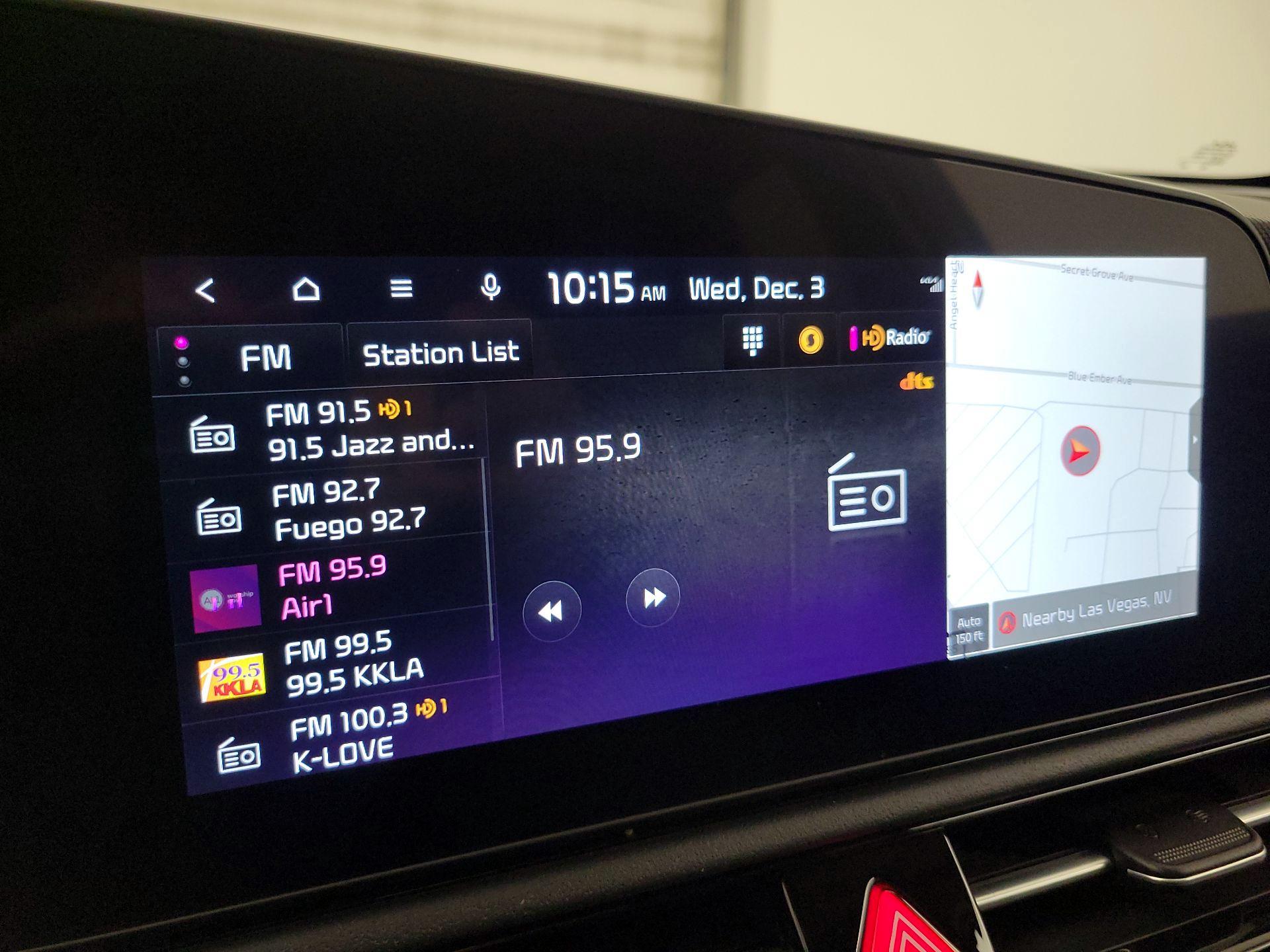 Thumbnail: 2024 Kia Niro - 16