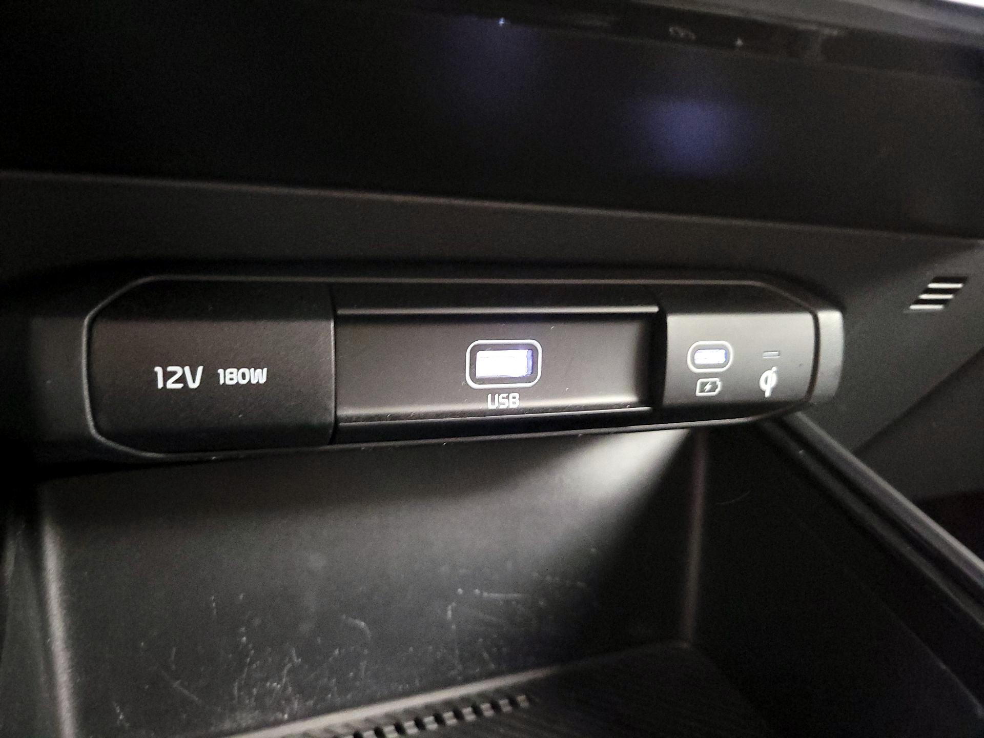 Thumbnail: 2024 Kia Niro - 19