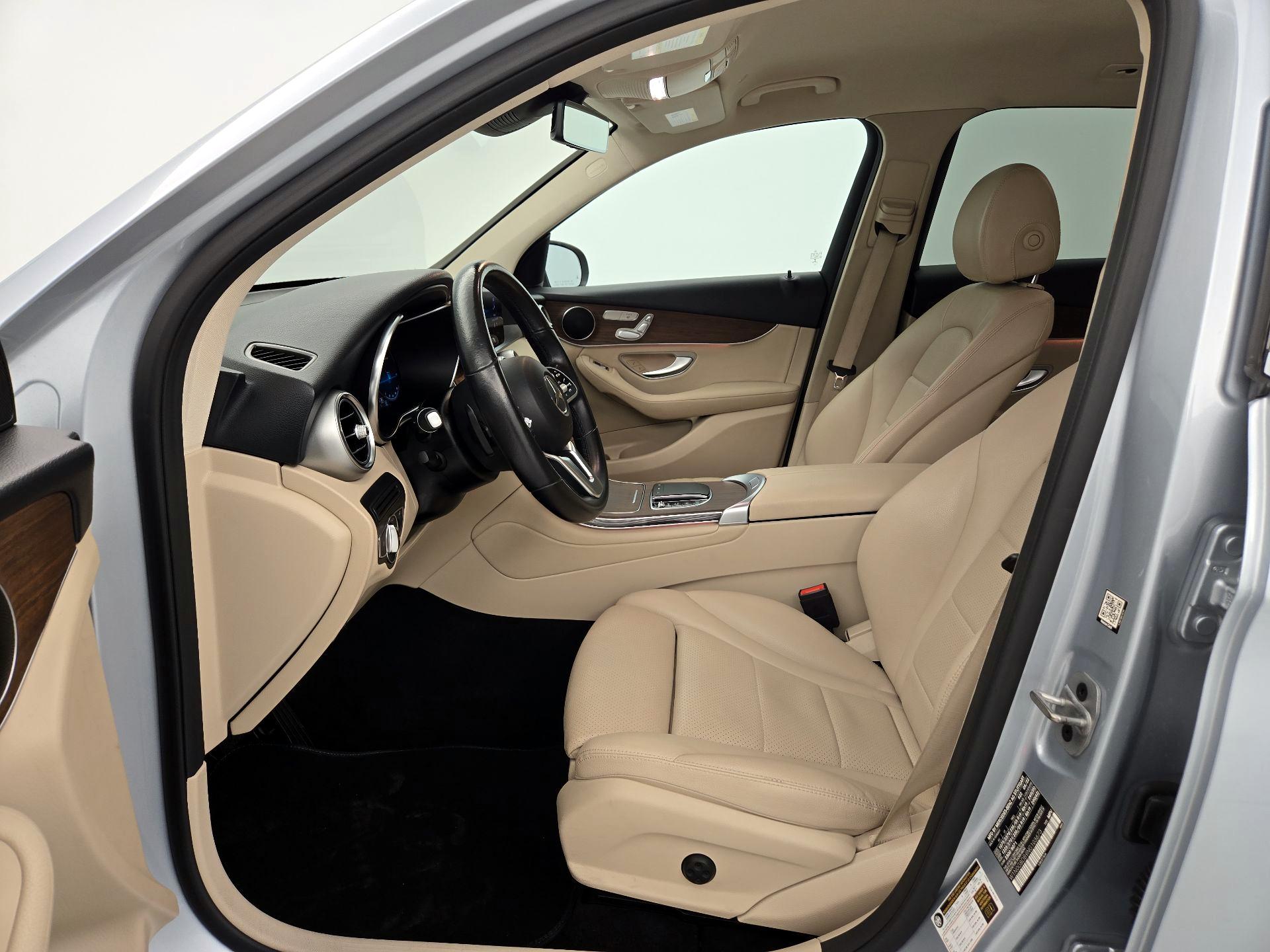 Thumbnail: 2022 Mercedes-Benz GLC - 11