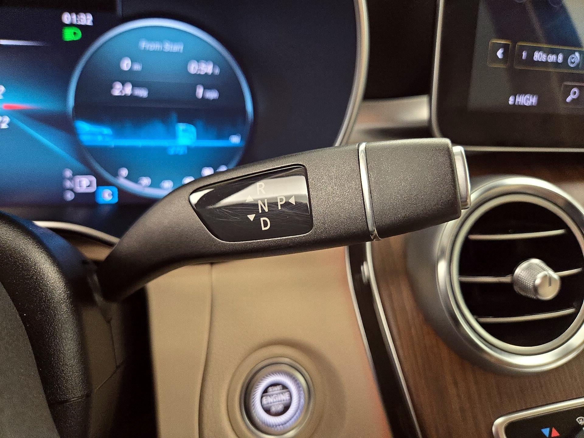 Thumbnail: 2022 Mercedes-Benz GLC - 17