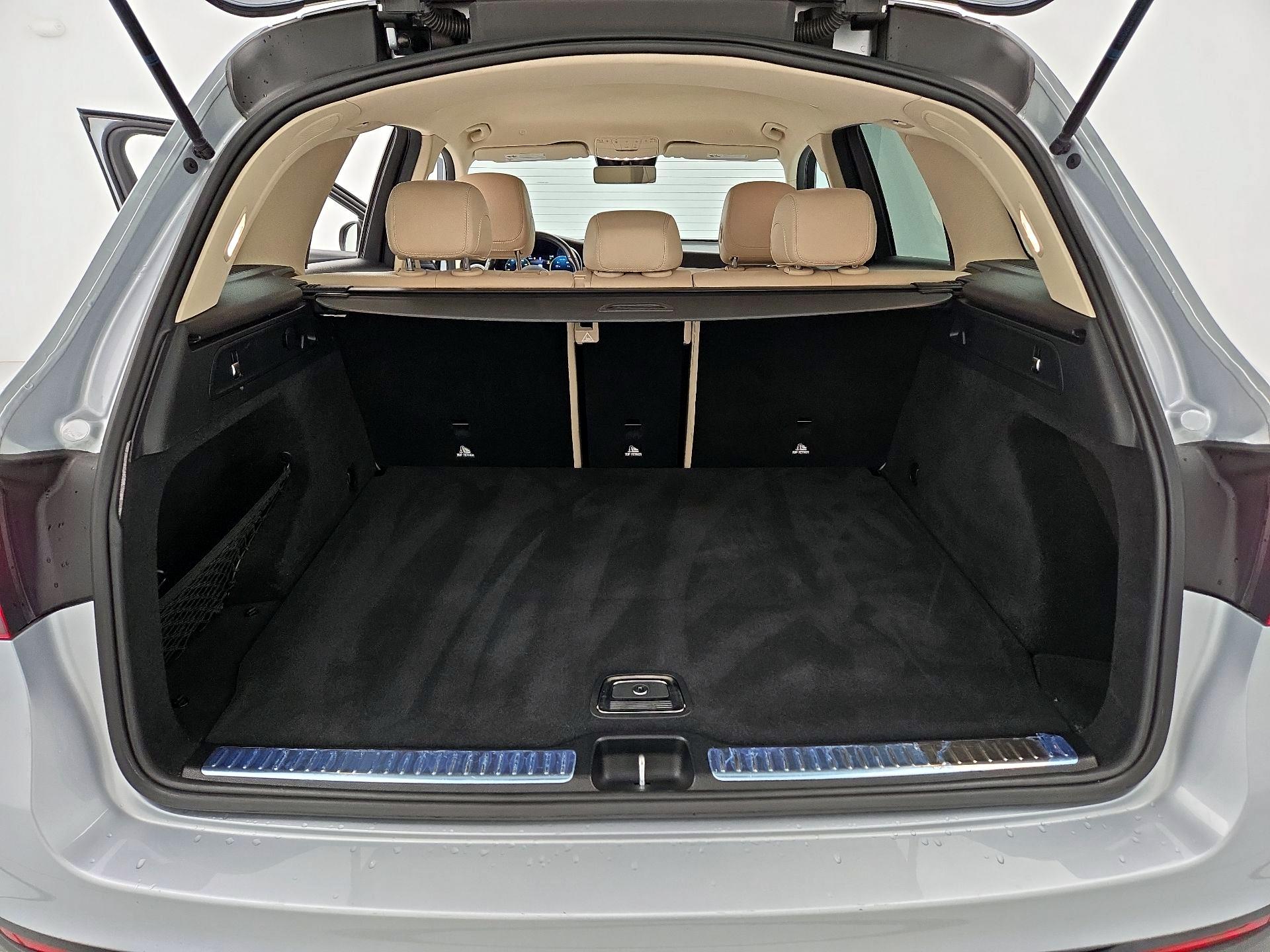 Thumbnail: 2022 Mercedes-Benz GLC - 20