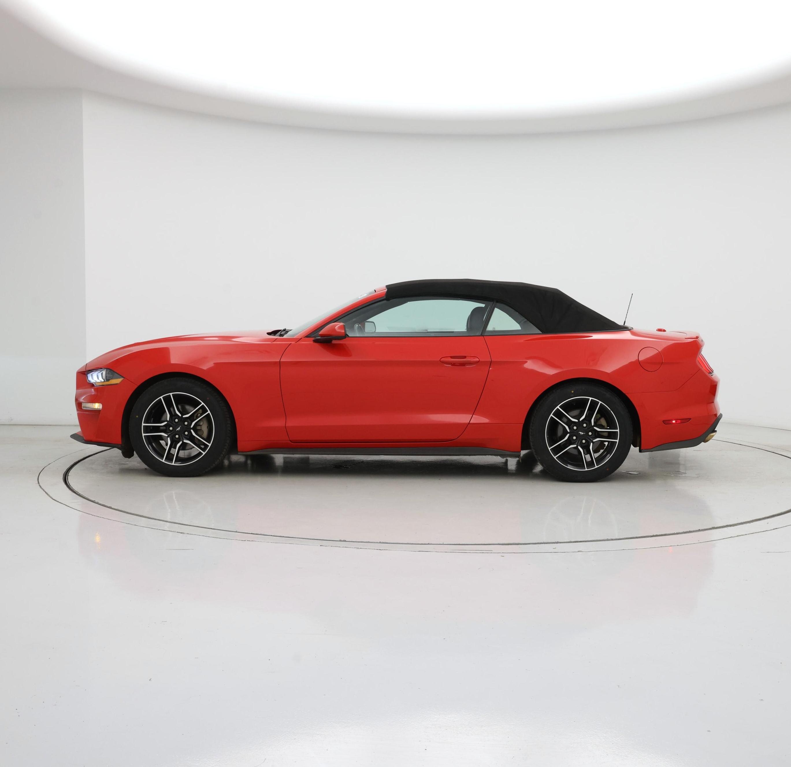 Thumbnail: 2022 Ford Mustang - 3