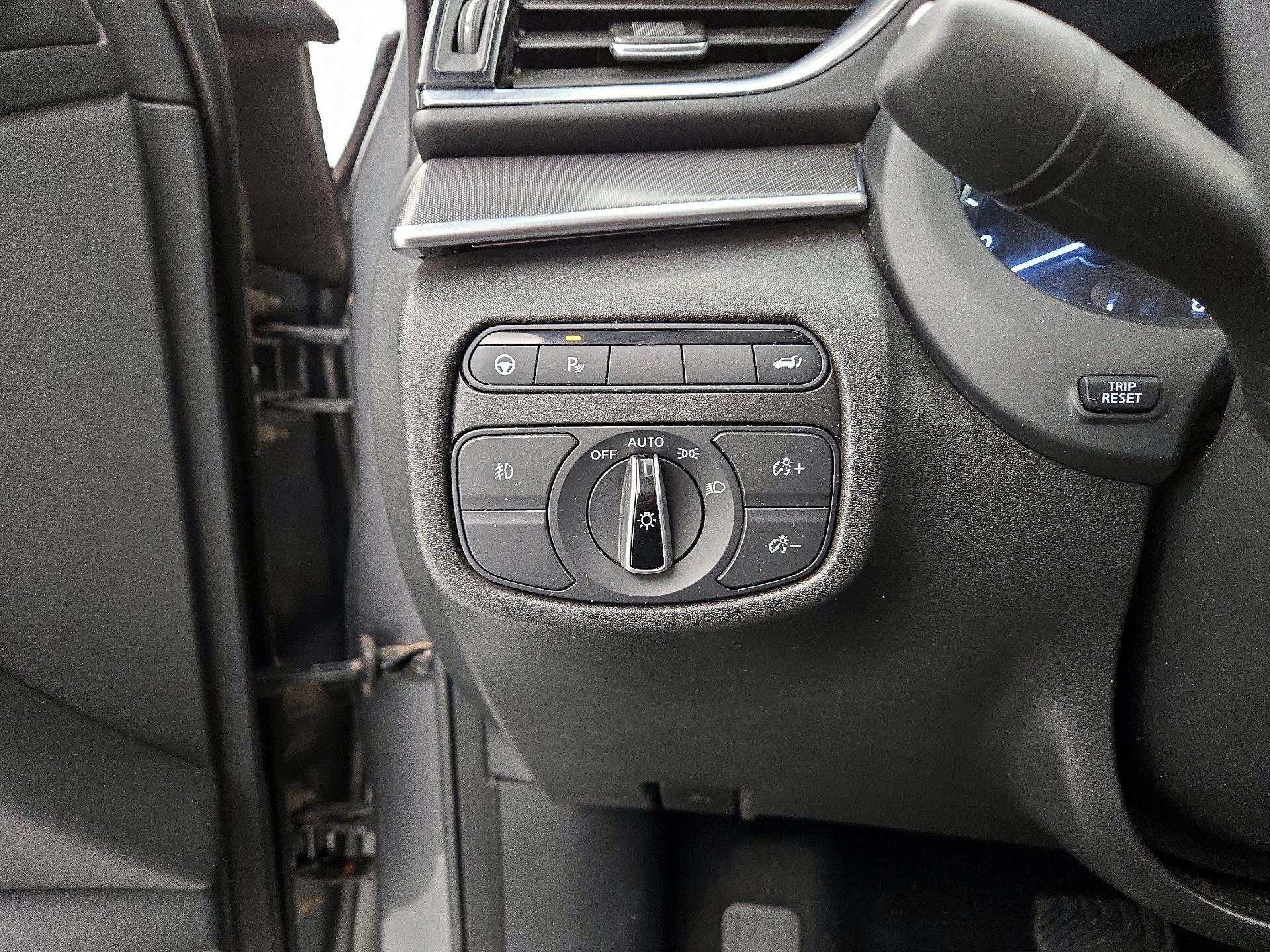 Thumbnail: 2022 INFINITI QX50 - 13