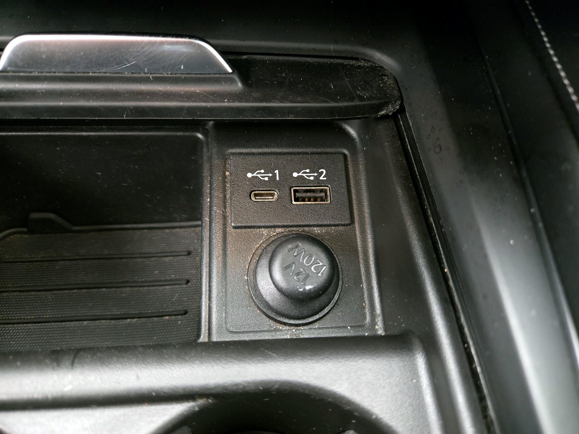 Thumbnail: 2022 INFINITI QX50 - 18