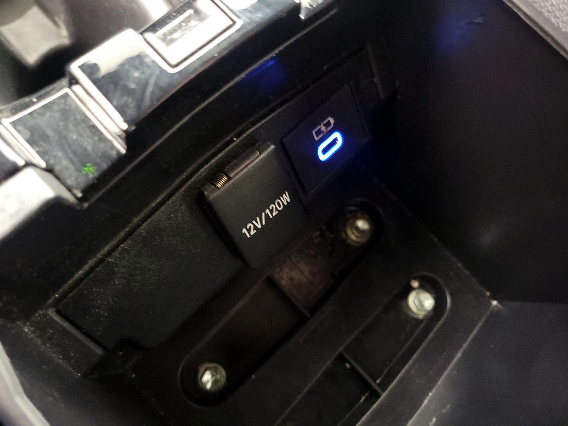 Thumbnail: 2022 Toyota Corolla - 18