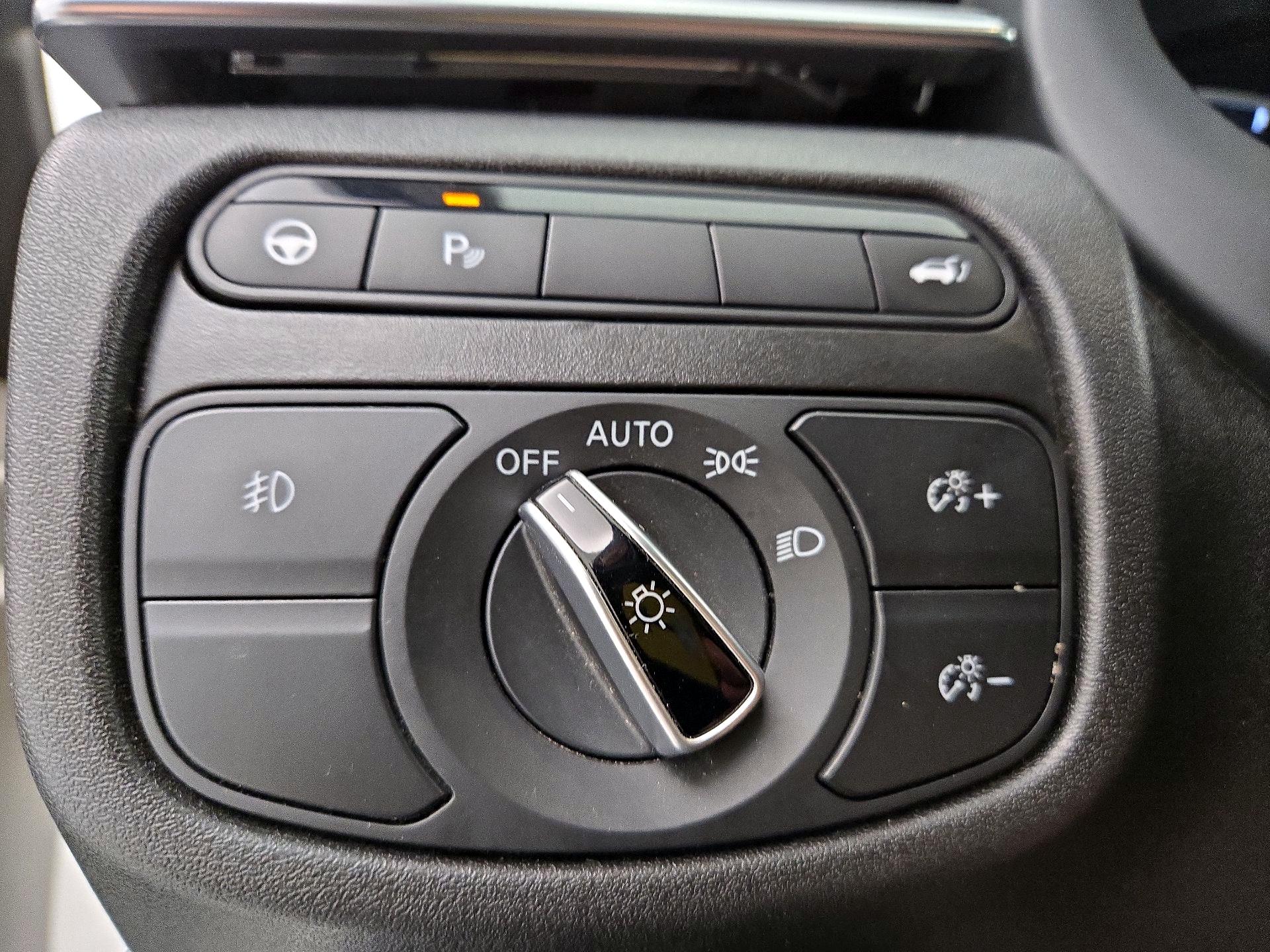 Thumbnail: 2021 INFINITI QX50 - 13